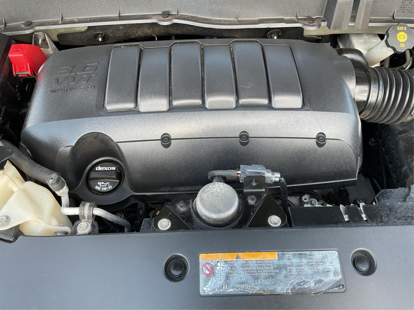 2015 Chevrolet Traverse 1LT (1GNKVGKD9FJ) with an 3.6L V-6 gasoline direct injection engine, located at 401 Woodman Dr, Riverside, OH, 45431, (937) 908-9800, 39.761024, -84.120956 - Photo#10