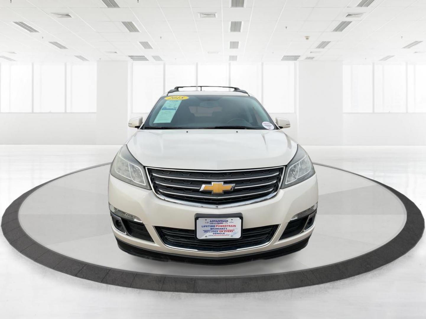 2015 Chevrolet Traverse 1LT (1GNKVGKD3FJ) with an 3.6L V-6 gasoline direct injection engine, located at 1951 S Dayton Lakeview Rd., New Carlisle, OH, 45344, (937) 908-9800, 39.890999, -84.050255 - Photo#6