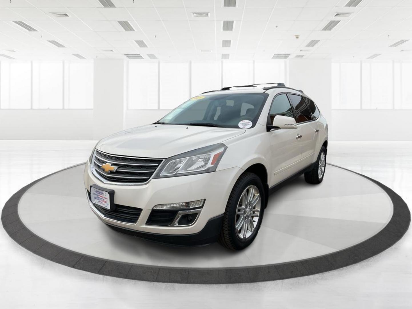 2015 Chevrolet Traverse 1LT (1GNKVGKD3FJ) with an 3.6L V-6 gasoline direct injection engine, located at 1951 S Dayton Lakeview Rd., New Carlisle, OH, 45344, (937) 908-9800, 39.890999, -84.050255 - Photo#7