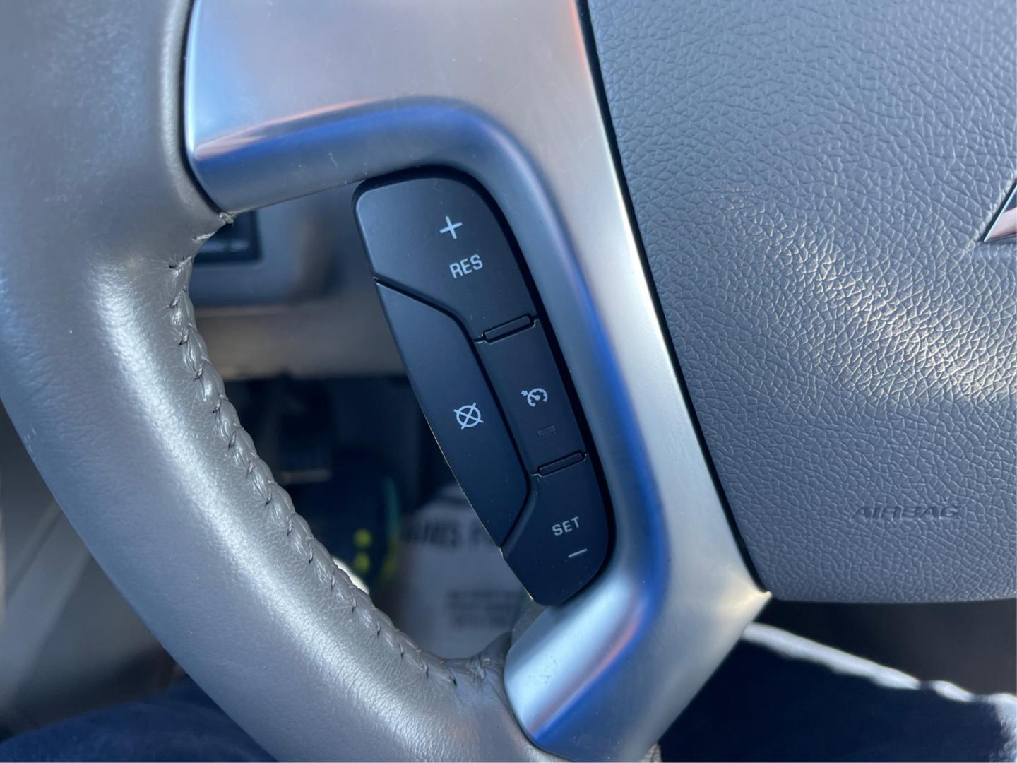 2015 Chevrolet Traverse LT (1GNKVGKD0FJ) with an Other engine, located at 880 E. National Road, OH, 45377, (937) 908-9800, 39.891918, -84.183975 - Photo#14