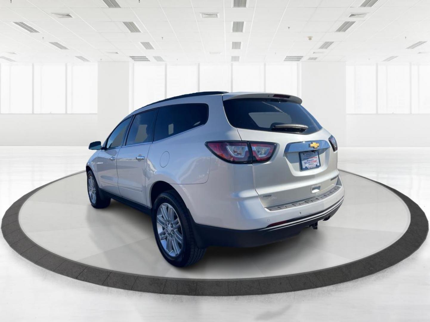 2015 Chevrolet Traverse LT (1GNKVGKD0FJ) with an Other engine, located at 880 E. National Road, OH, 45377, (937) 908-9800, 39.891918, -84.183975 - Photo#4