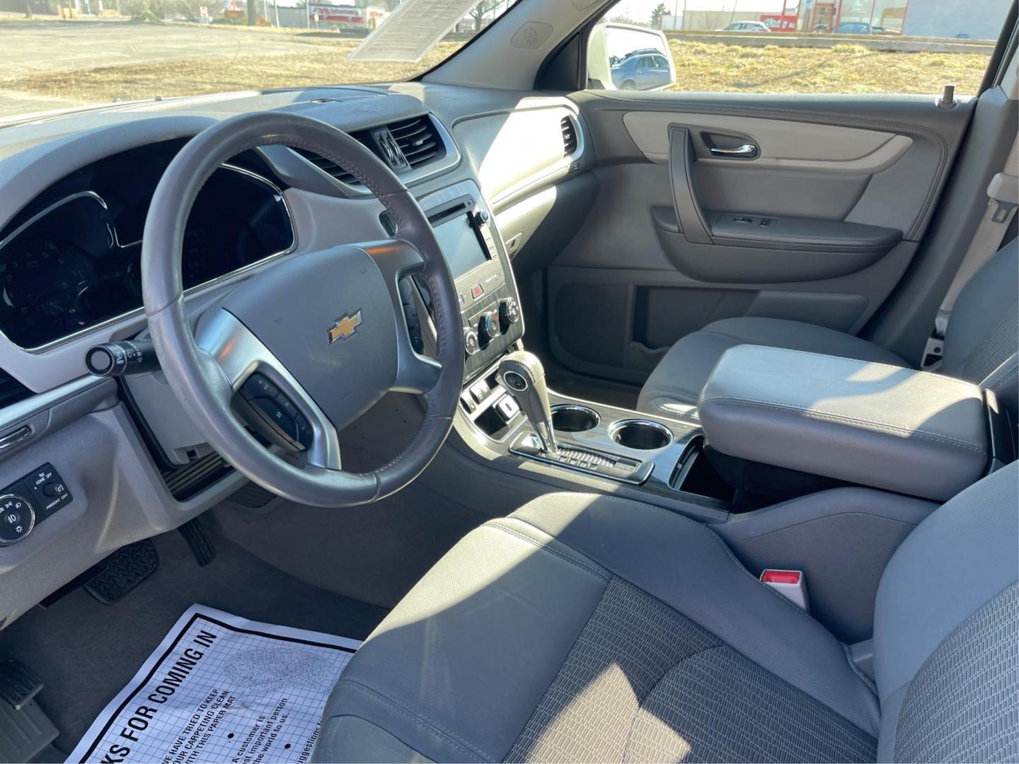 2015 Chevrolet Traverse LT (1GNKVGKD0FJ) with an Other engine, located at 880 E. National Road, OH, 45377, (937) 908-9800, 39.891918, -84.183975 - Photo#8