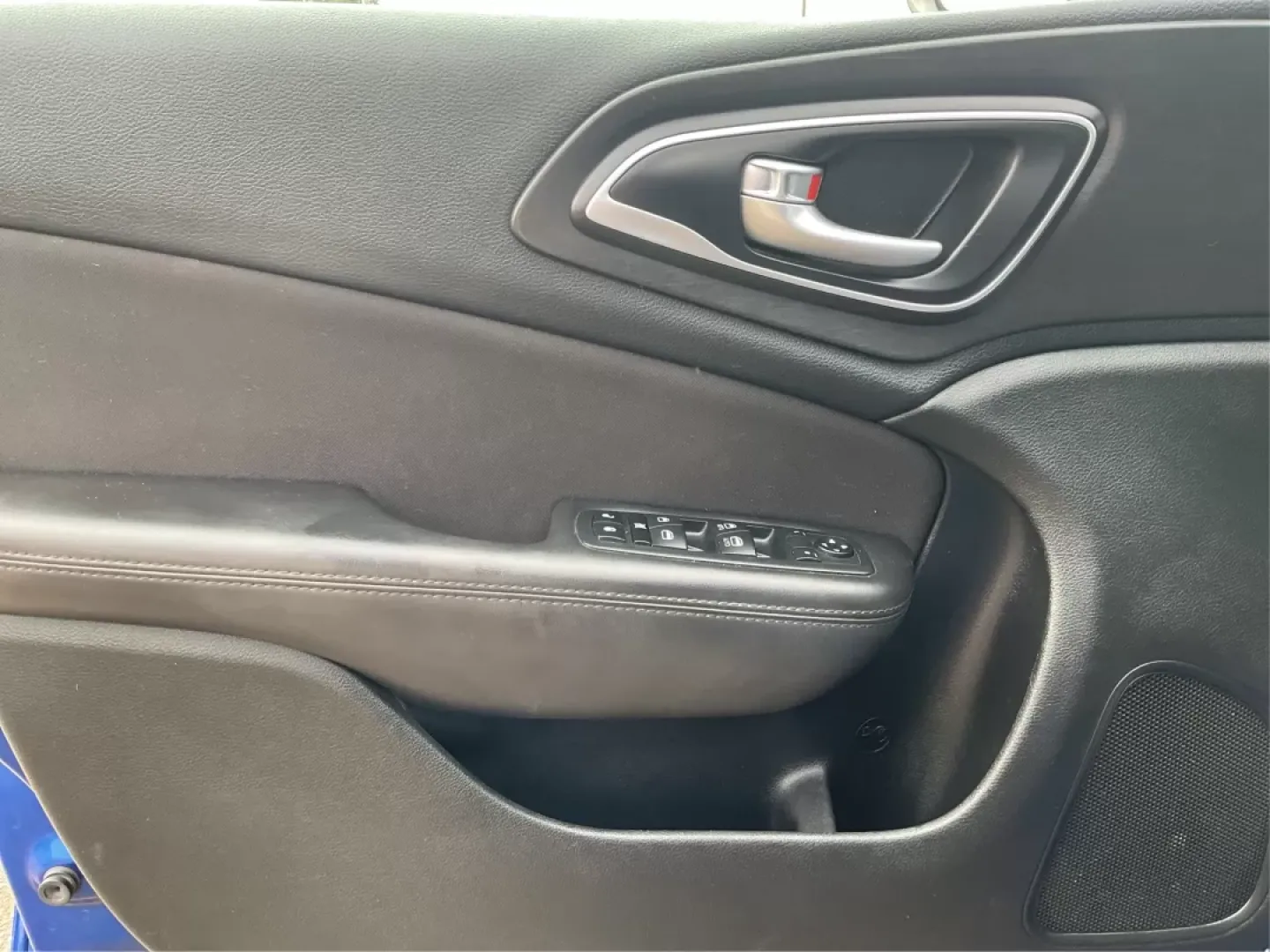 2015 Chrysler 200 Limited (1C3CCCAB1FN) with an Other engine, located at 1951 S Dayton Lakeview Rd., New Carlisle, OH, 45344, (937) 908-9800, 39.890999, -84.050255 - Photo#18
