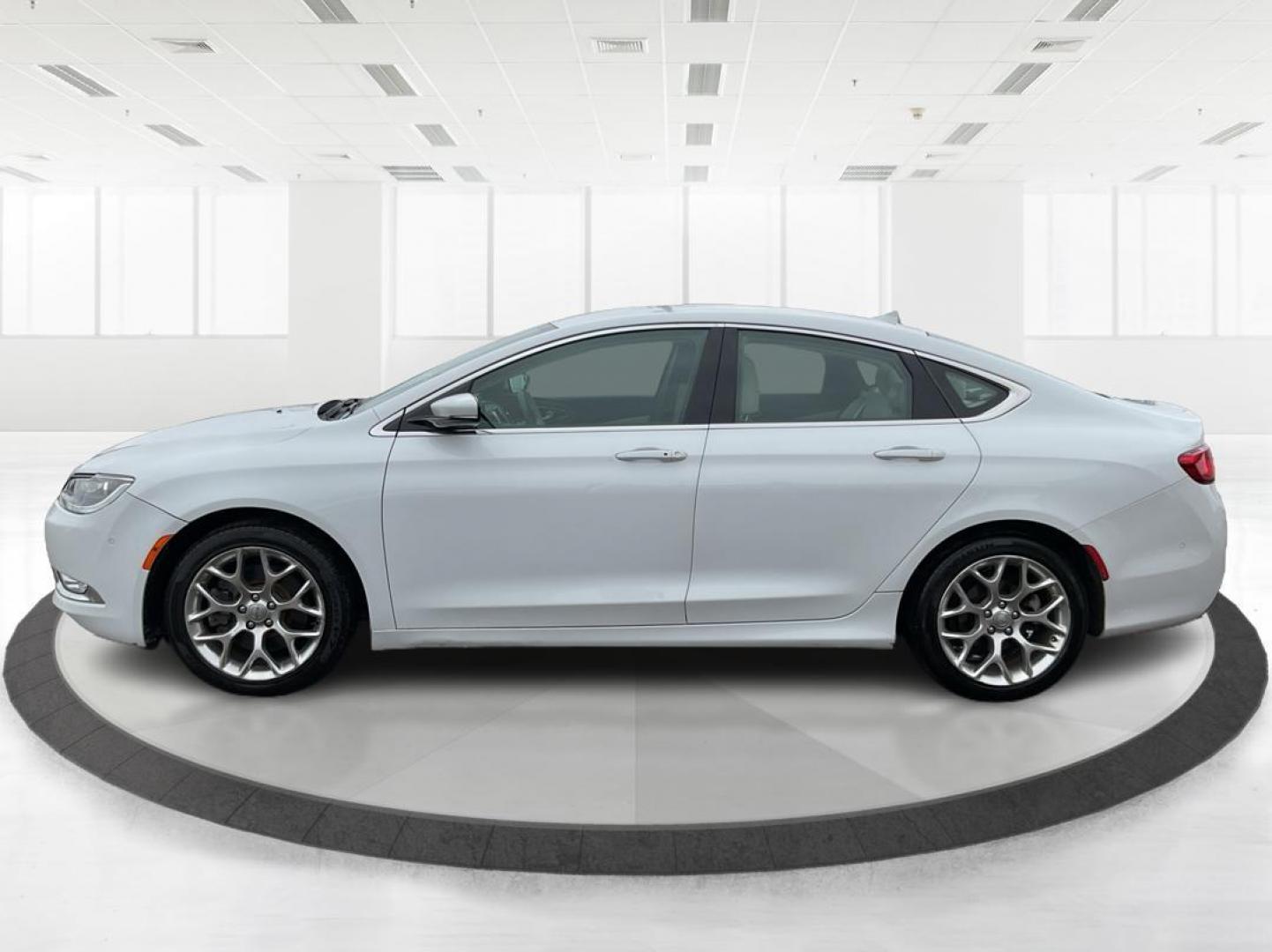 2015 Chrysler 200 C AWD (1C3CCCEG0FN) with an Other engine, located at 880 E. National Road, OH, 45377, (937) 908-9800, 39.891918, -84.183975 - Photo#5