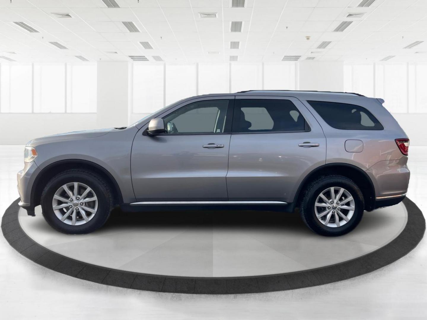 2015 Dodge Durango SXT AWD (1C4RDJAG2FC) with an 3.6L V6 DOHC 24V engine, 8-Speed Automatic transmission, located at 1951 S Dayton Lakeview Rd., New Carlisle, OH, 45344, (937) 908-9800, 39.890999, -84.050255 - Photo#5