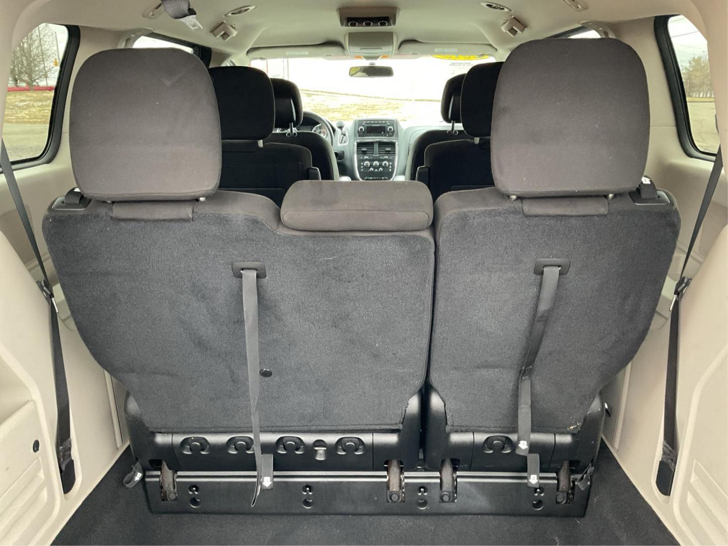 2015 Dodge Grand Caravan SE (2C4RDGBG9FR) with an Other engine, located at 1099 N County Rd 25A , Troy, OH, 45373, (937) 908-9800, 40.057041, -84.215462 - Photo#11