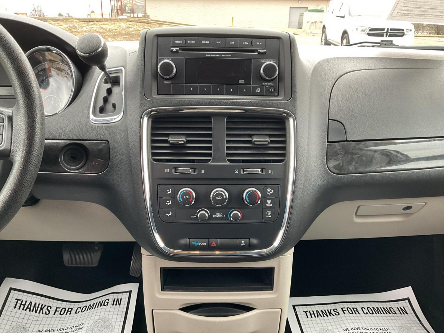 2015 Dodge Grand Caravan SE (2C4RDGBG9FR) with an Other engine, located at 1099 N County Rd 25A , Troy, OH, 45373, (937) 908-9800, 40.057041, -84.215462 - Photo#12