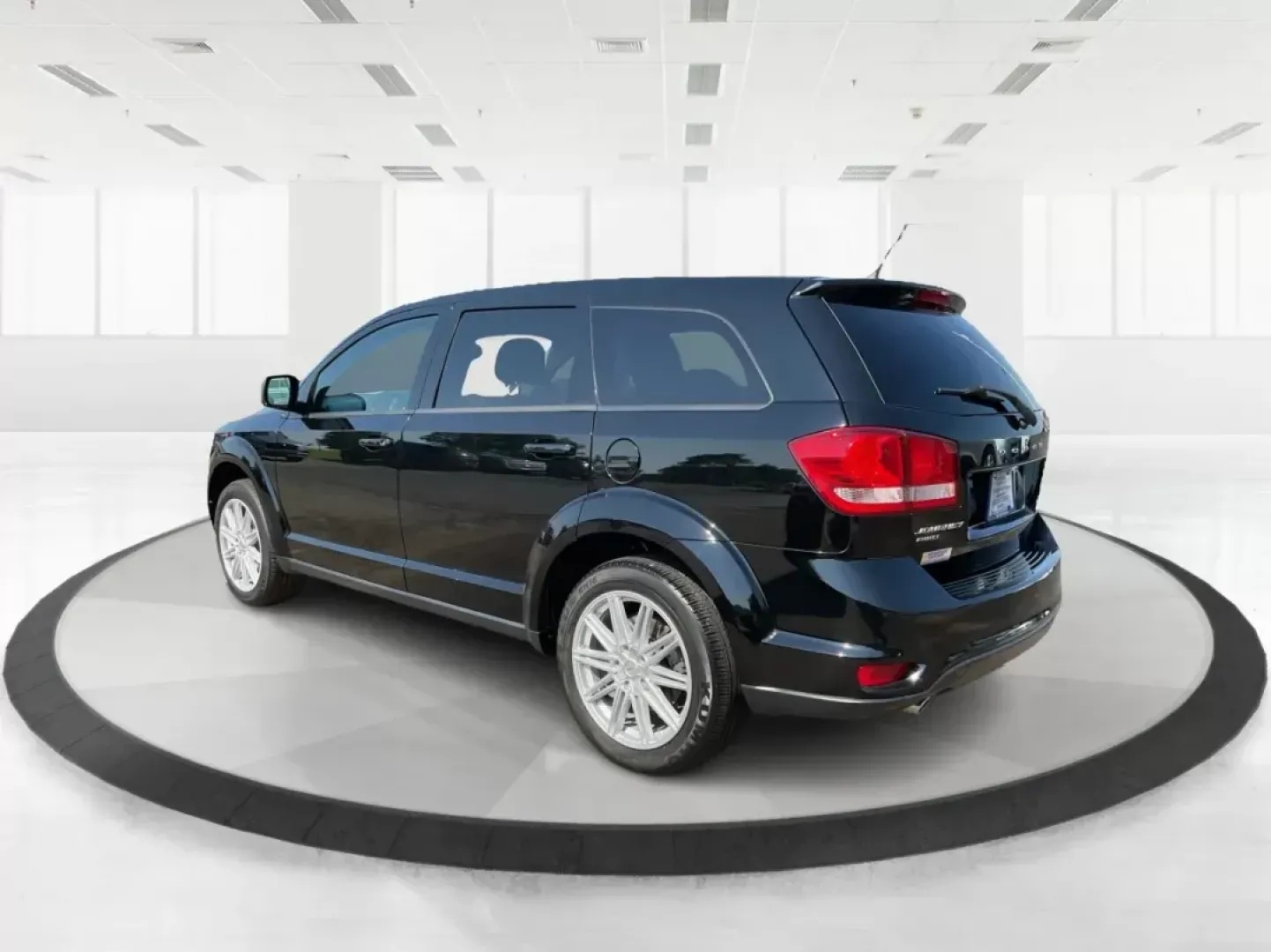 2015 Dodge Journey R/T (3C4PDDEG6FT) with an 3.6L V-6 DOHC engine, located at 401 Woodman Dr, Riverside, OH, 45431, (937) 908-9800, 39.761024, -84.120956 - Photo#4