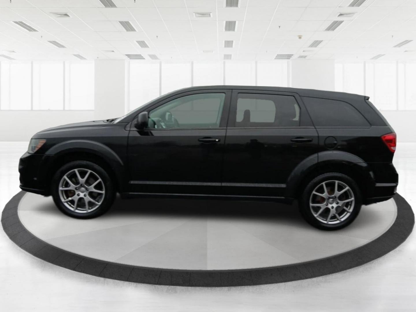 2015 Dodge Journey R/T AWD (3C4PDDEG5FT) with an 3.6L V6 DOHC 24V engine, 6-Speed Automatic transmission, located at 1230 East Main St, Xenia, OH, 45385, (937) 908-9800, 39.688042, -83.910538 - Photo#5