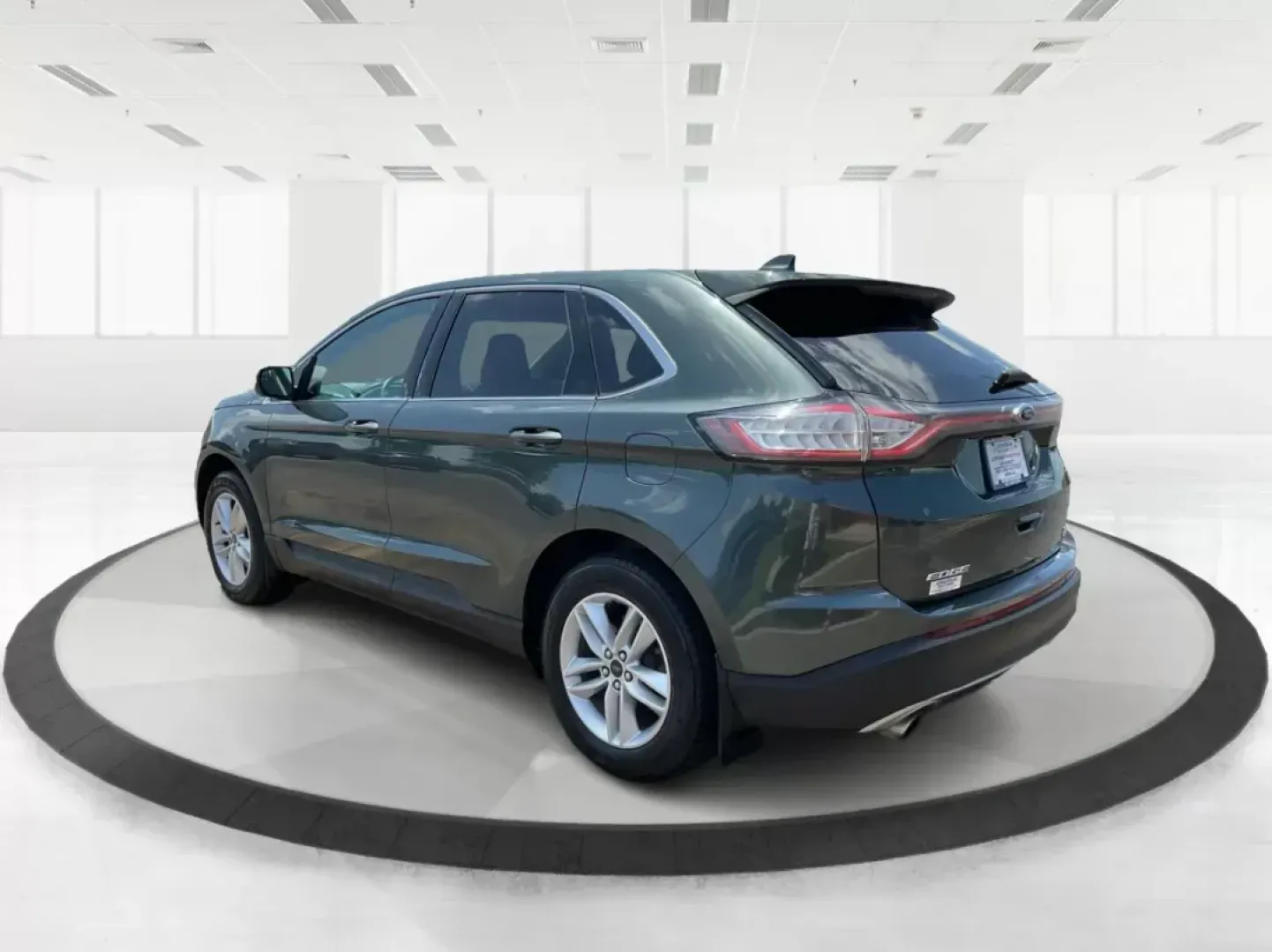 2015 Ford Edge SEL (2FMTK4J99FB) with an Other engine, located at 880 E. National Road, OH, 45377, (937) 908-9800, 39.891918, -84.183975 - Photo#4