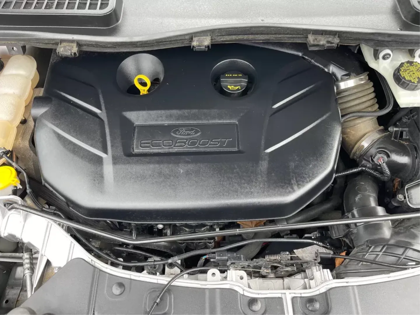 2015 Ford Escape SE (1FMCU9G9XFU) with an Other engine, located at 8750 N County Rd 25A, Piqua, OH, 45356, (937) 908-9800, 40.164391, -84.232513 - Photo#9