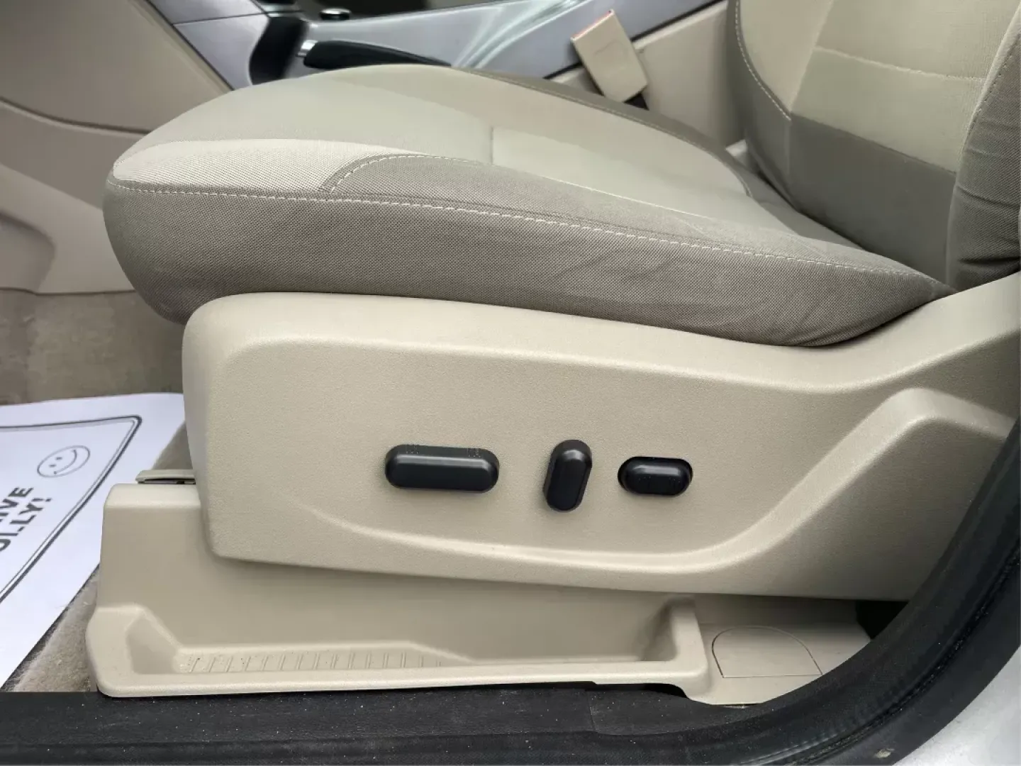 2015 Ford Escape SE (1FMCU9G9XFU) with an Other engine, located at 8750 N County Rd 25A, Piqua, OH, 45356, (937) 908-9800, 40.164391, -84.232513 - Photo#16