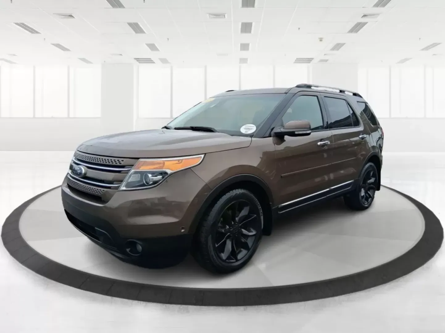 2015 Ford Explorer Limited (1FM5K8F85FG) with an 3.5L V-6 DOHC engine, located at 880 E. National Road, OH, 45377, (937) 908-9800, 39.891918, -84.183975 - Photo#8