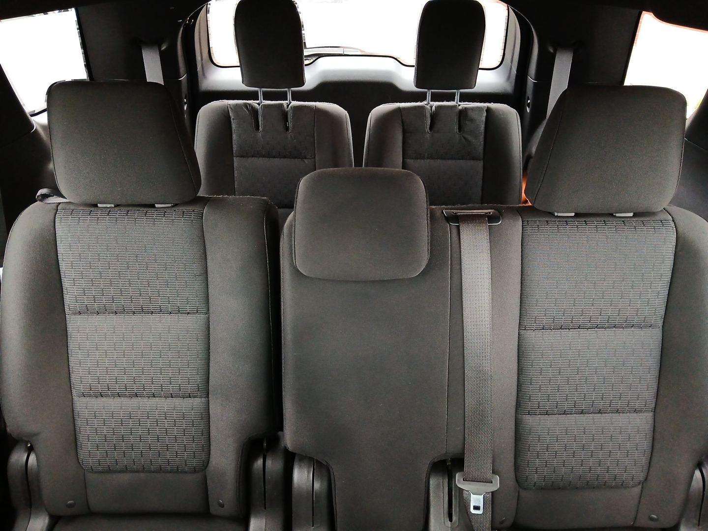 2015 Ford Explorer XLT FWD (1FM5K7D83FG) with an 3.5L V6 DOHC 24V engine, 6-Speed Automatic transmission, located at 880 E. National Road, OH, 45377, (937) 908-9800, 39.891918, -84.183975 - Photo#13