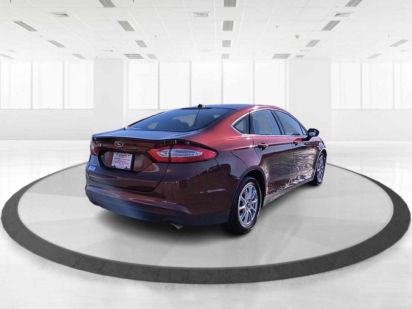 2015 Ford Fusion S (3FA6P0G76FR) with an Other engine, located at 1230 East Main St, Xenia, OH, 45385, (937) 908-9800, 39.688042, -83.910538 - Photo#2