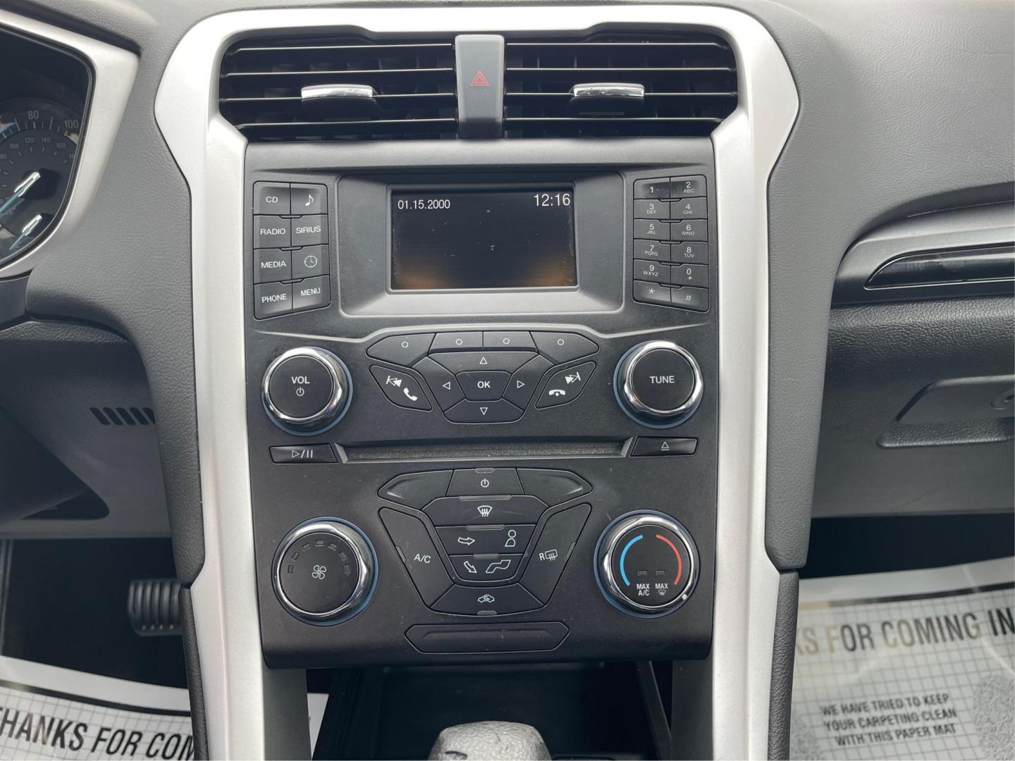2015 Ford Fusion SE (3FA6P0H99FR) with an 2.0L L4 DOHC 16V engine, 6-Speed Automatic transmission, located at 1951 S Dayton Lakeview Rd., New Carlisle, OH, 45344, (937) 908-9800, 39.890999, -84.050255 - Photo#12
