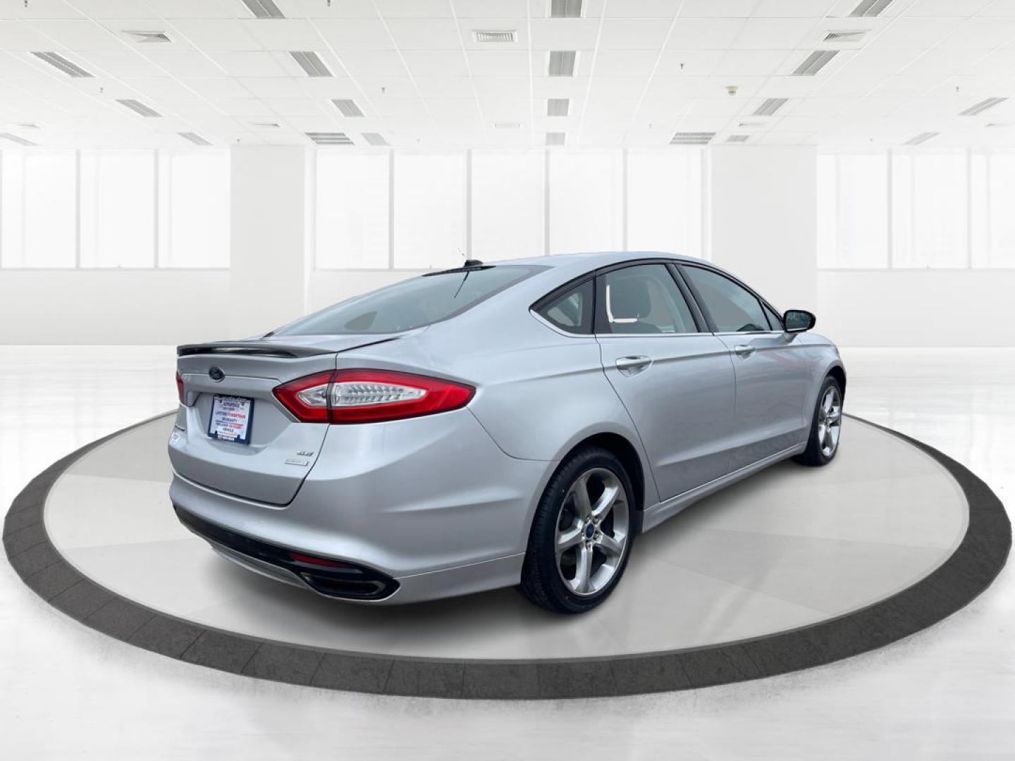 2015 Ford Fusion SE (3FA6P0H99FR) with an 2.0L L4 DOHC 16V engine, 6-Speed Automatic transmission, located at 1951 S Dayton Lakeview Rd., New Carlisle, OH, 45344, (937) 908-9800, 39.890999, -84.050255 - Photo#2