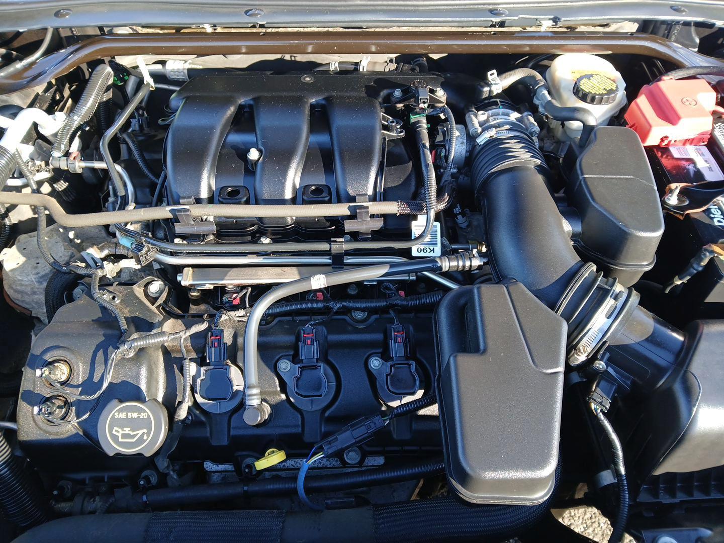 2015 Ford Taurus SEL (1FAHP2E87FG) with an 3.5L V6 DOHC 24V engine, located at 1099 N County Rd 25A , Troy, OH, 45373, (937) 908-9800, 40.057041, -84.215462 - Photo#10