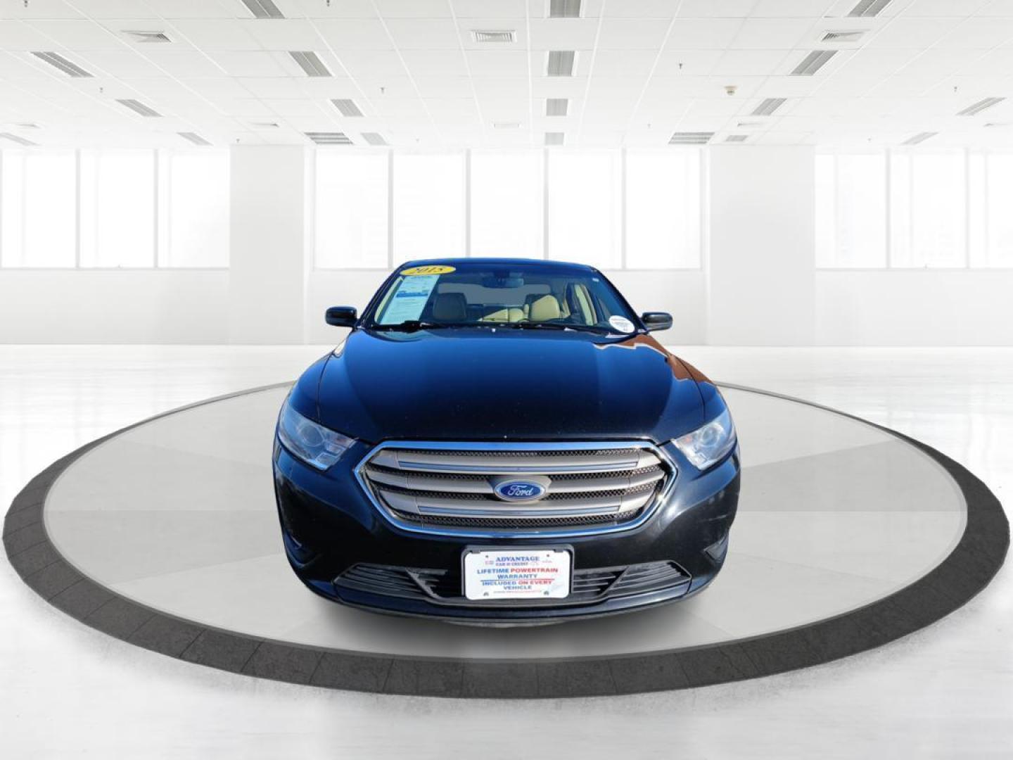 2015 Ford Taurus SEL (1FAHP2E87FG) with an 3.5L V6 DOHC 24V engine, located at 1099 N County Rd 25A , Troy, OH, 45373, (937) 908-9800, 40.057041, -84.215462 - Photo#6