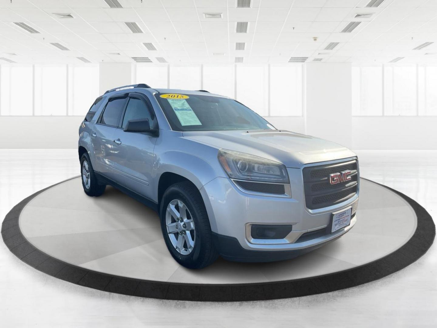 2015 Quicksilver Metallic GMC Acadia SLE-2 AWD (1GKKVPKD4FJ) with an 3.6L V6 DOHC 24V engine, 6-Speed Automatic transmission, located at 1230 East Main St, Xenia, OH, 45385, (937) 908-9800, 39.688042, -83.910538 - Photo#0