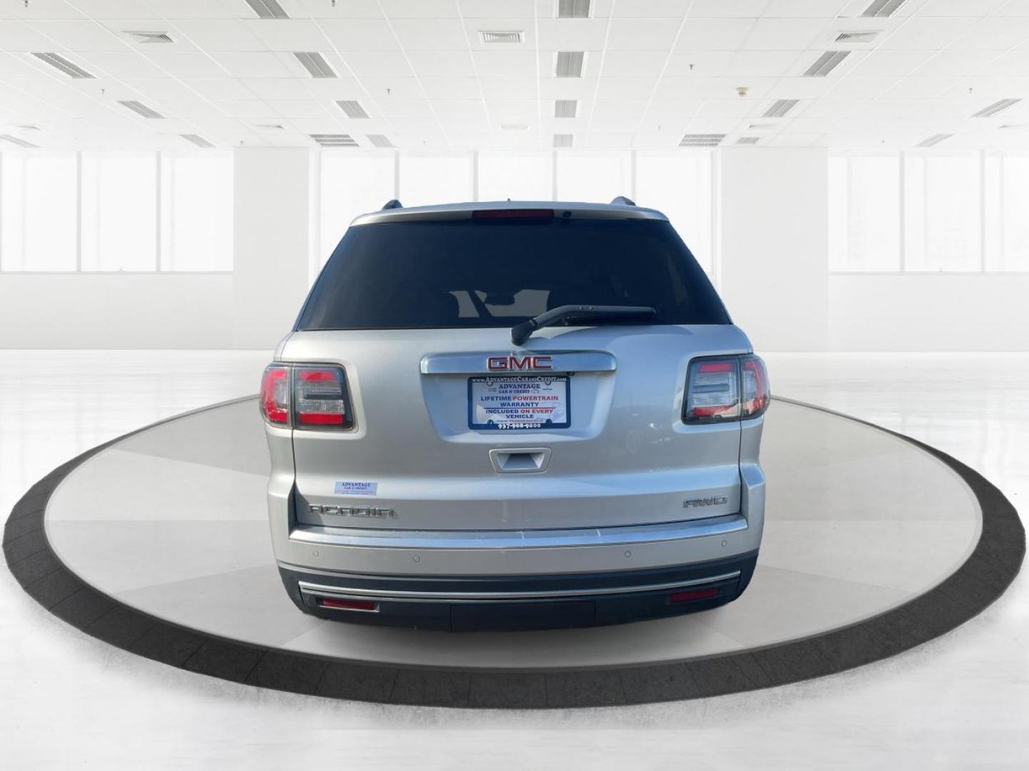 2015 Quicksilver Metallic GMC Acadia SLE-2 AWD (1GKKVPKD4FJ) with an 3.6L V6 DOHC 24V engine, 6-Speed Automatic transmission, located at 1230 East Main St, Xenia, OH, 45385, (937) 908-9800, 39.688042, -83.910538 - Photo#3