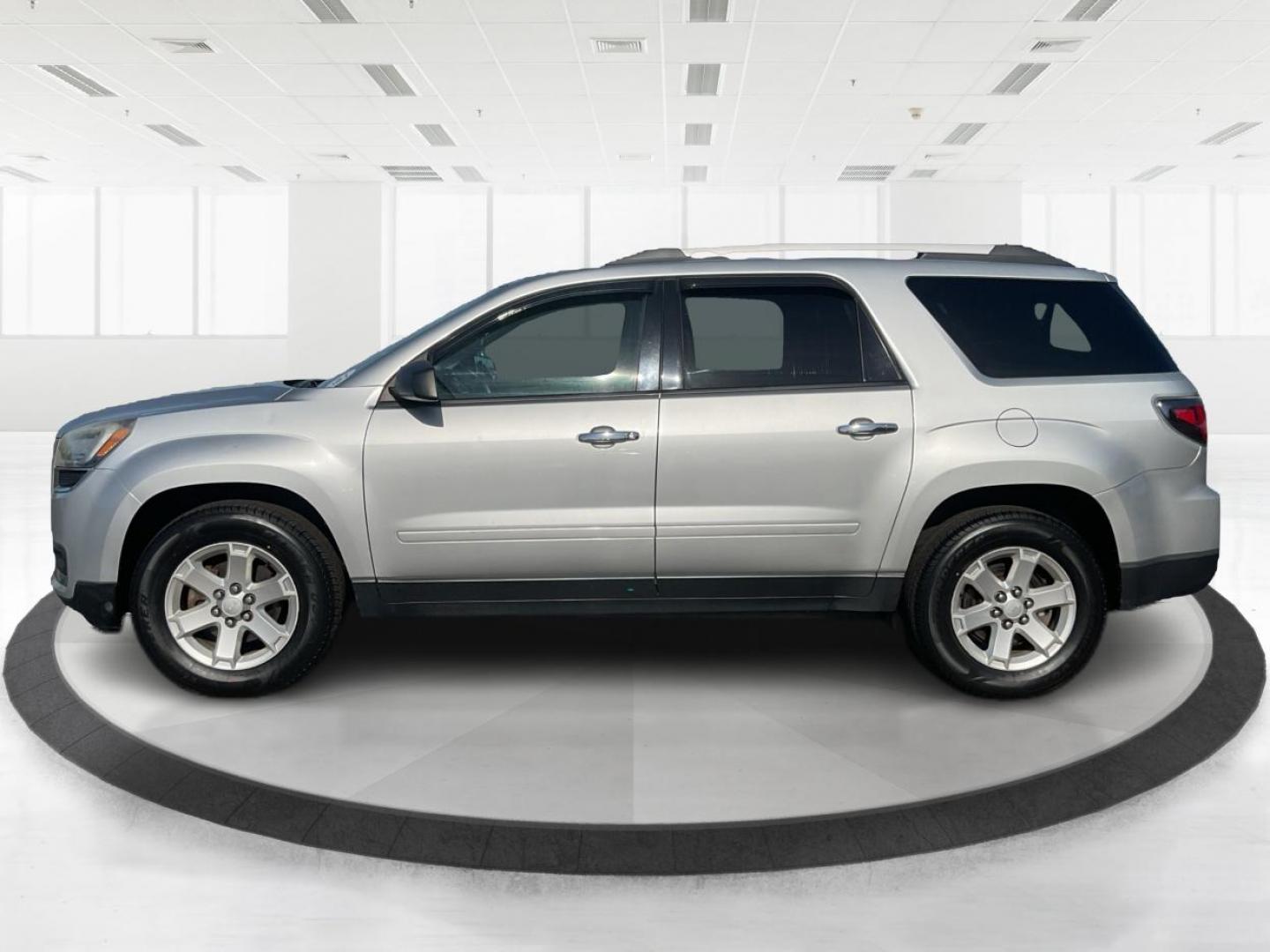 2015 Quicksilver Metallic GMC Acadia SLE-2 AWD (1GKKVPKD4FJ) with an 3.6L V6 DOHC 24V engine, 6-Speed Automatic transmission, located at 1230 East Main St, Xenia, OH, 45385, (937) 908-9800, 39.688042, -83.910538 - Photo#5