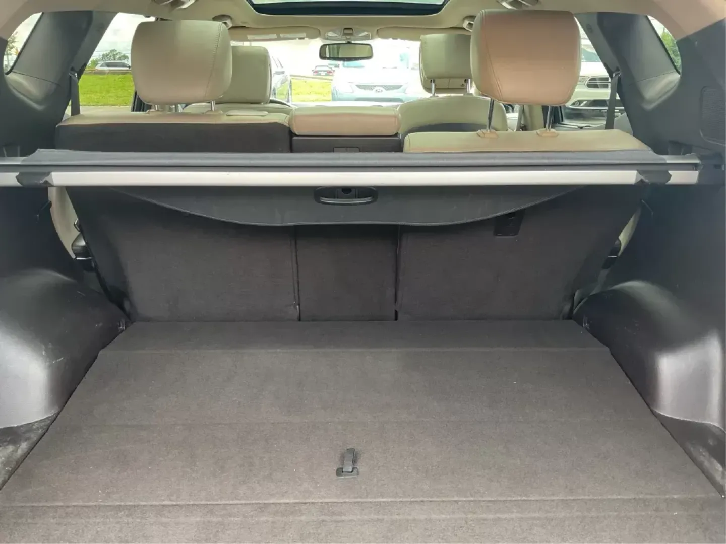2015 Hyundai Santa Fe Sport 2.4L (5XYZUDLB2FG) with an Theta II 2.4L I-4 gasoline direct injection engine, located at 8750 N County Rd 25A, Piqua, OH, 45356, (937) 908-9800, 40.164391, -84.232513 - Photo#11