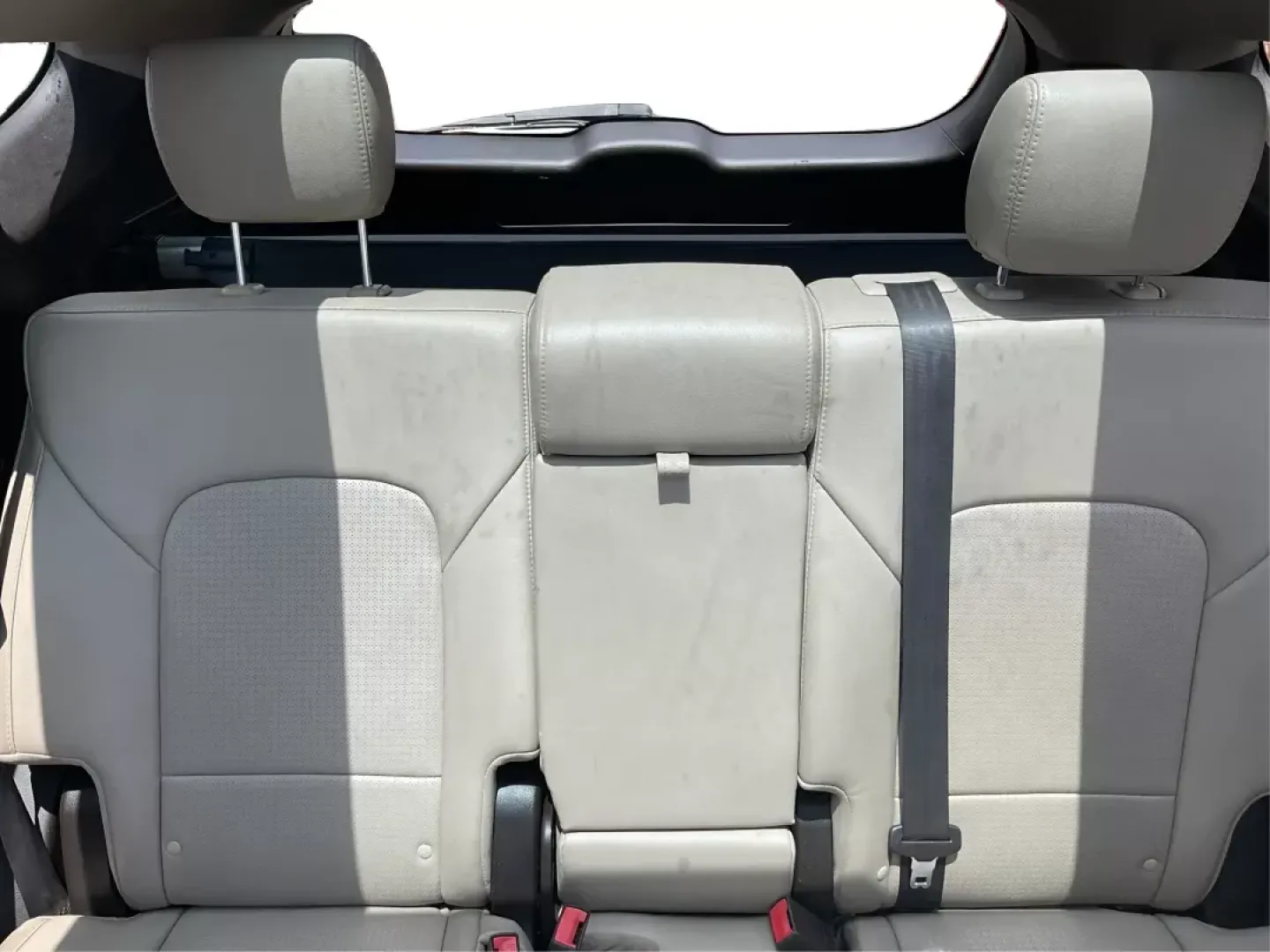 2015 Hyundai Santa Fe Sport 2.4L (5XYZUDLB2FG) with an Theta II 2.4L I-4 gasoline direct injection engine, located at 8750 N County Rd 25A, Piqua, OH, 45356, (937) 908-9800, 40.164391, -84.232513 - Photo#13