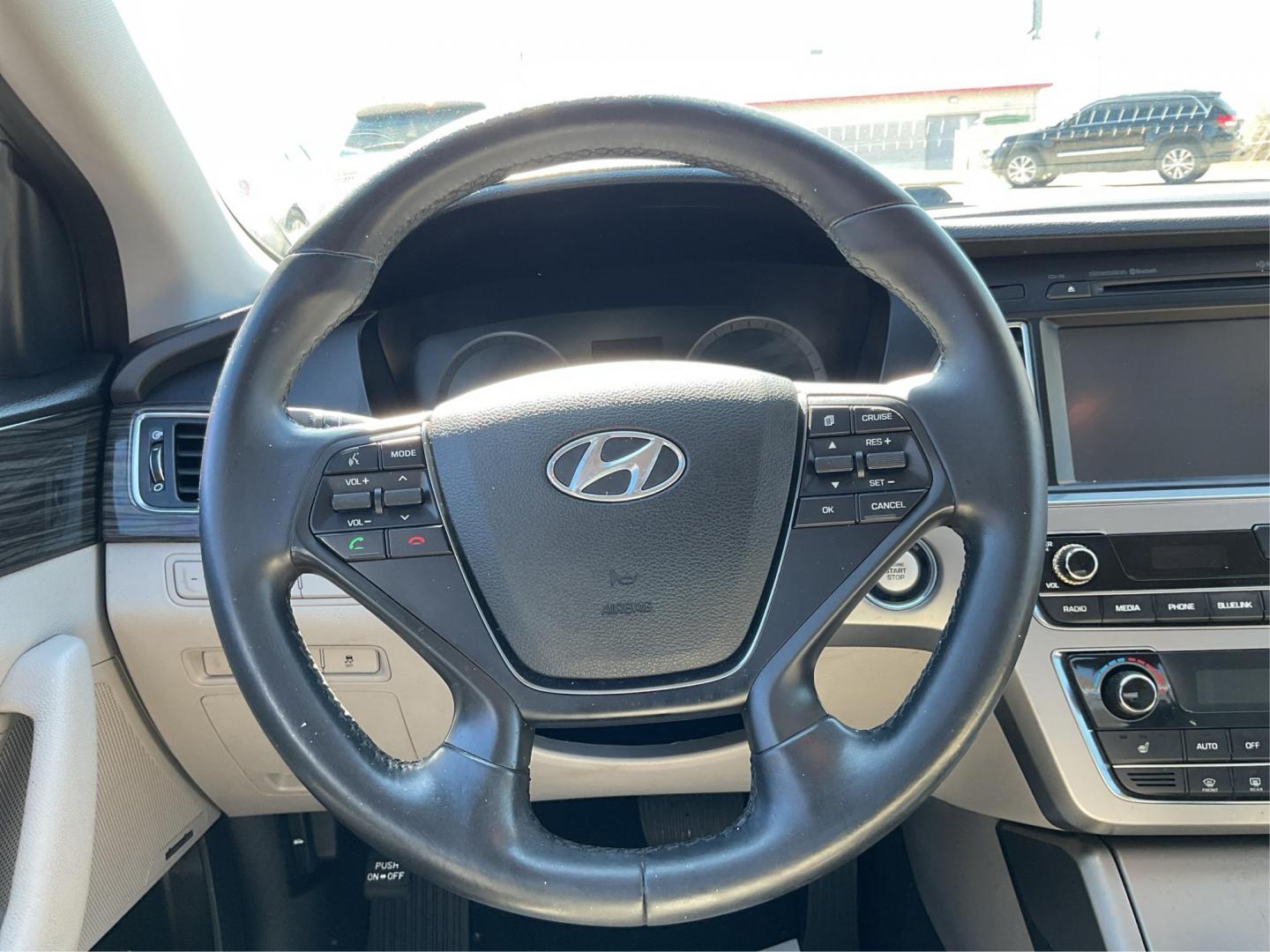 2015 Hyundai Sonata ECO (5NPE24AA3FH) with an 1.6L I-4 gasoline direct injection engine, located at 1184 Kauffman Ave, Fairborn, OH, 45324, (937) 908-9800, 39.807072, -84.031563 - Photo#14