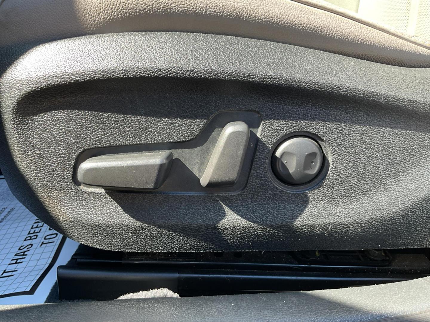 2015 Hyundai Sonata ECO (5NPE24AA3FH) with an 1.6L I-4 gasoline direct injection engine, located at 1184 Kauffman Ave, Fairborn, OH, 45324, (937) 908-9800, 39.807072, -84.031563 - Photo#16
