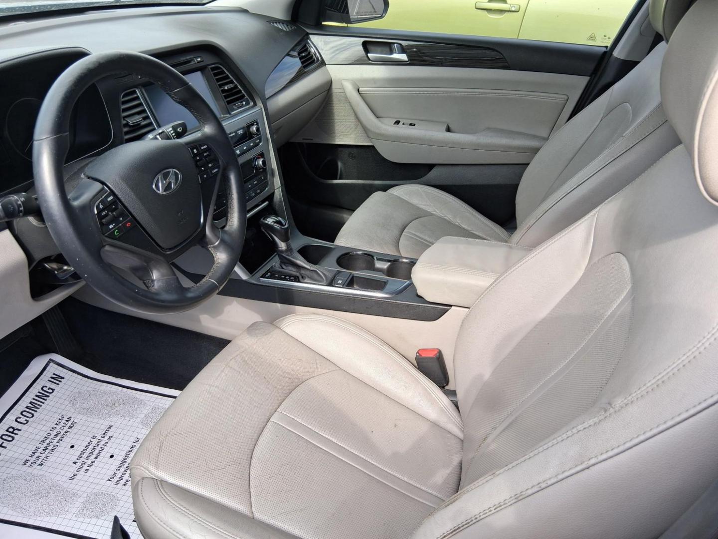 2015 Hyundai Sonata ECO (5NPE24AA3FH) with an 1.6L I-4 gasoline direct injection engine, located at 1184 Kauffman Ave, Fairborn, OH, 45324, (937) 908-9800, 39.807072, -84.031563 - Photo#20