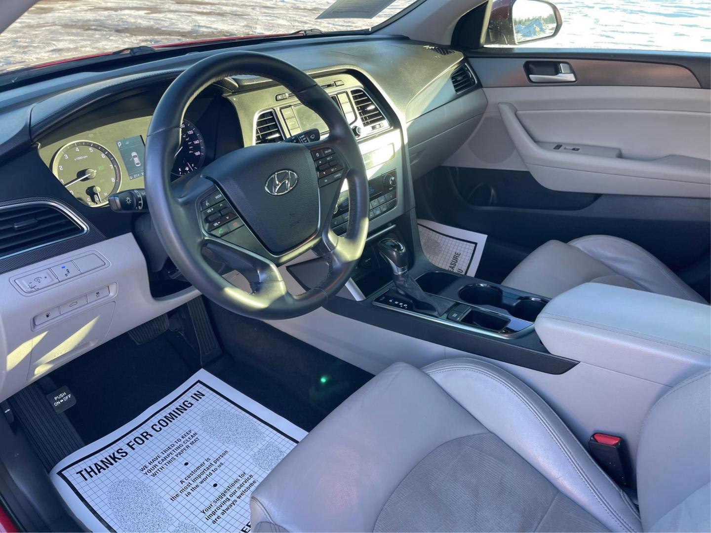 2015 Hyundai Sonata Sport (5NPE34AF6FH) with an 2.4L L4 DOHC 16V engine, 6-Speed Automatic transmission, located at 1230 East Main St, Xenia, OH, 45385, (937) 908-9800, 39.688042, -83.910538 - Photo#8