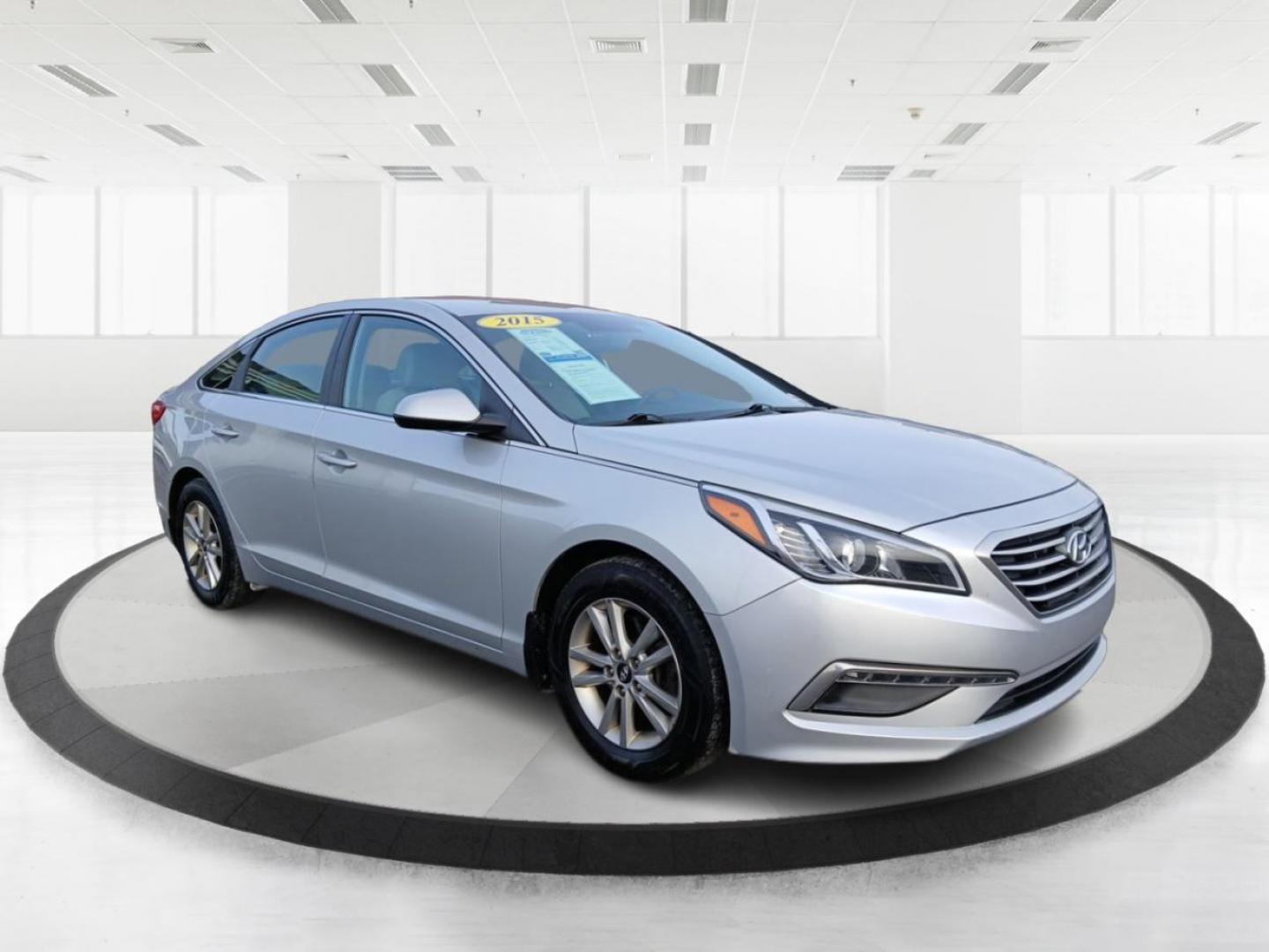 2015 Hyundai Sonata SE (5NPE24AF0FH) with an 2.4L L4 DOHC 16V engine, 7-Speed Automatic transmission, located at 401 Woodman Dr, Riverside, OH, 45431, (937) 908-9800, 39.761024, -84.120956 - Photo#0