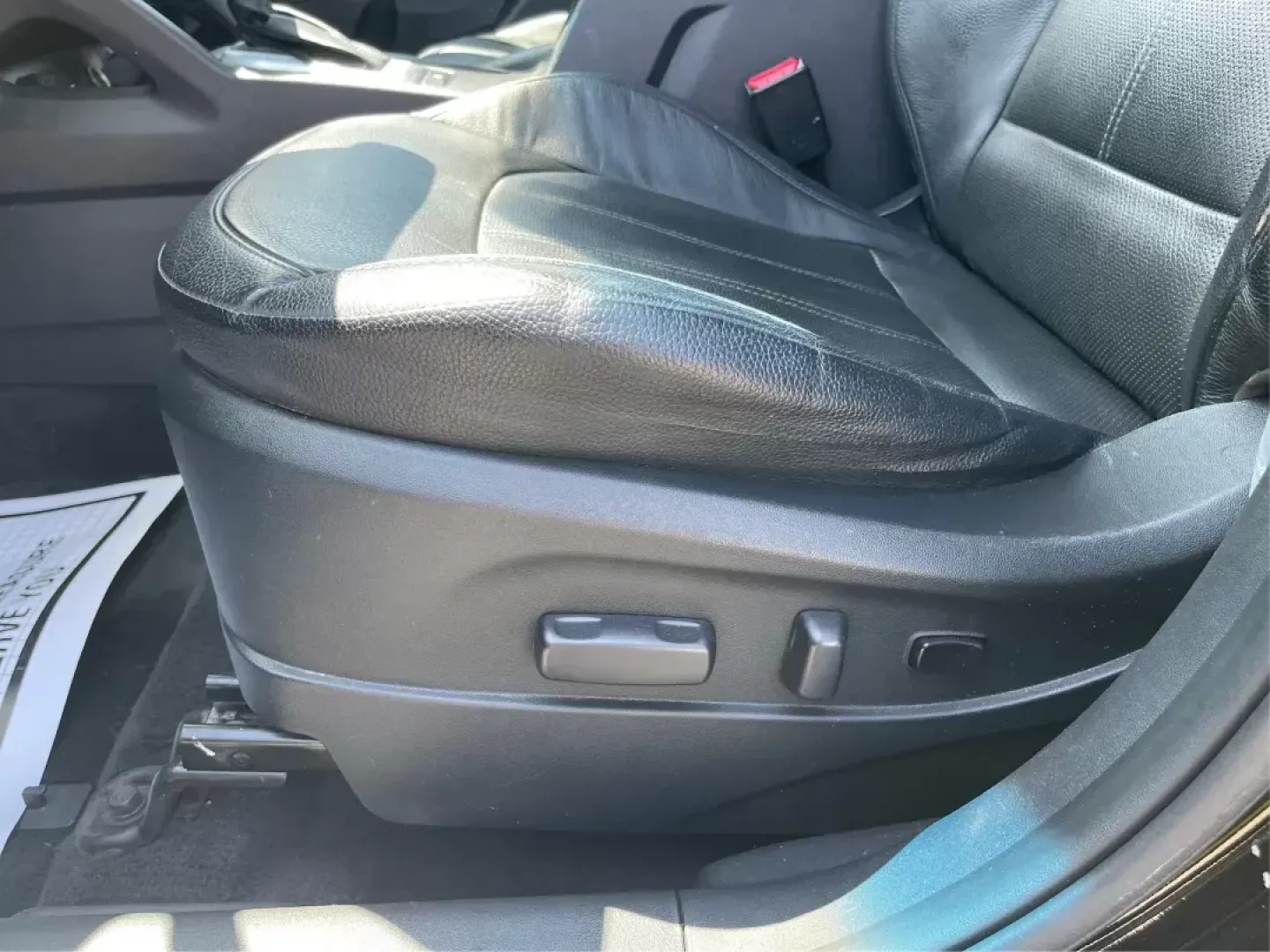 2015 Hyundai Tucson Limited (KM8JUCAG0FU) with an Theta II 2.4L I-4 gasoline direct injection engine, located at 401 Woodman Dr, Riverside, OH, 45431, (937) 908-9800, 39.761024, -84.120956 - Photo#17