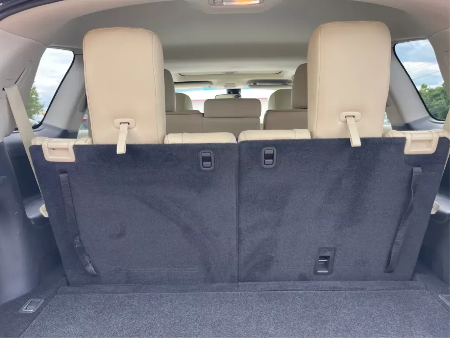 2015 Infiniti QX60 Base (5N1AL0MM9FC) with an Other engine, located at 1184 Kauffman Ave, Fairborn, OH, 45324, (937) 908-9800, 39.807072, -84.031563 - Photo#10