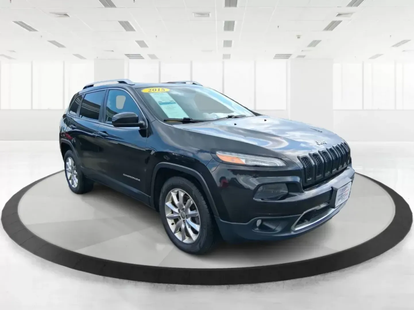 2015 Jeep Cherokee Limited (1C4PJMDB1FW) with an Other engine, located at 1099 N County Rd 25A , Troy, OH, 45373, (937) 908-9800, 40.057041, -84.215462 - Photo#0