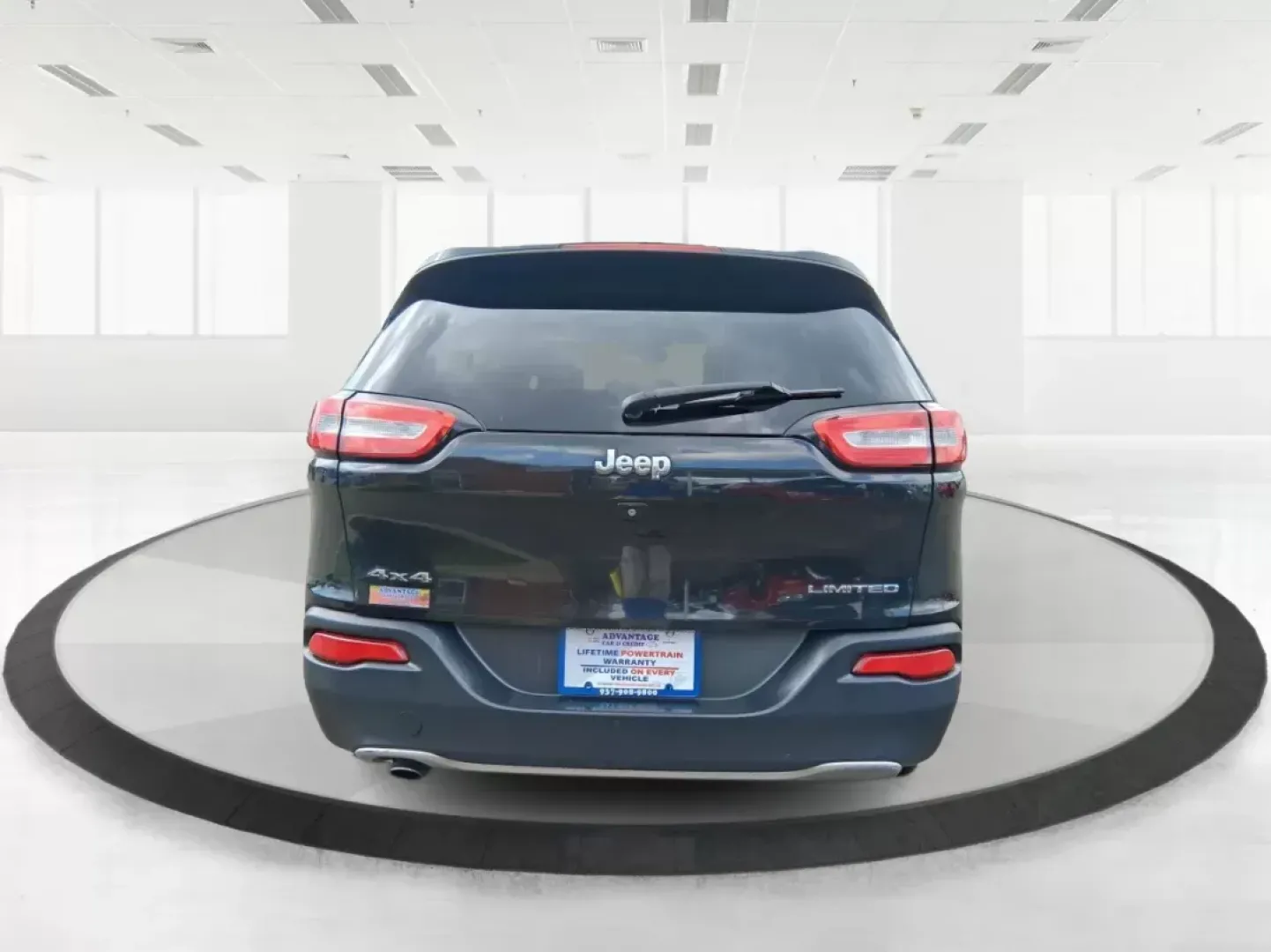 2015 Jeep Cherokee Limited (1C4PJMDB1FW) with an Other engine, located at 1099 N County Rd 25A , Troy, OH, 45373, (937) 908-9800, 40.057041, -84.215462 - Photo#3