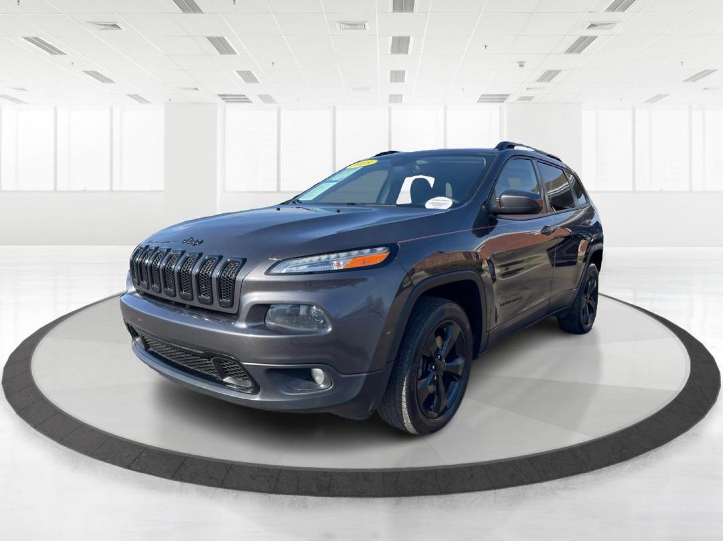2015 Jeep Cherokee Latitude (1C4PJLCS0FW) with an Other engine, located at 4508 South Dixie Dr, Moraine, OH, 45439, (937) 908-9800, 39.807072, -84.031563 - Photo#7