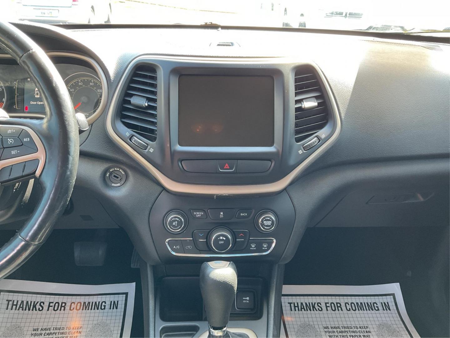 2015 Jeep Cherokee Latitude FWD (1C4PJLCB5FW) with an 2.4L L4 DOHC 16V engine, 9-Speed Automatic transmission, located at 401 Woodman Dr, Riverside, OH, 45431, (937) 908-9800, 39.761024, -84.120956 - Photo#12