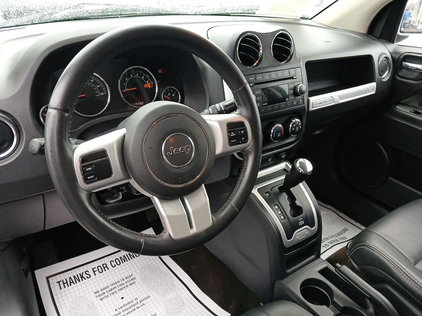 2015 Jeep Compass Latitude 4WD (1C4NJDEB2FD) with an 2.4L L4 DOHC 16V engine, 6-Speed Automatic transmission, located at 1184 Kauffman Ave, Fairborn, OH, 45324, (937) 908-9800, 39.807072, -84.031563 - Photo#8