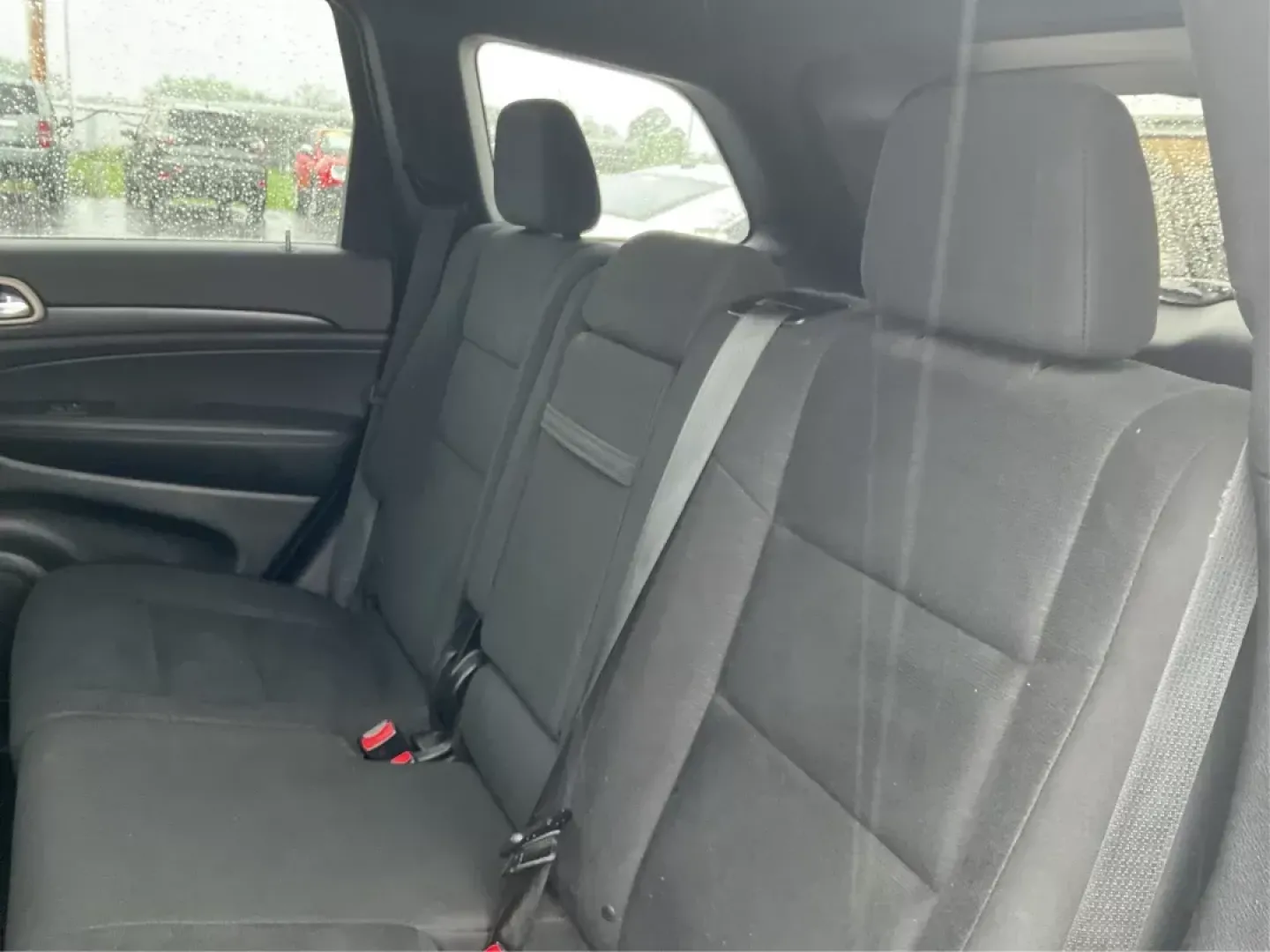 2015 Jeep Grand Cherokee Laredo (1C4RJFAG7FC) with an 3.6L V-6 DOHC engine, located at 8750 N County Rd 25A, Piqua, OH, 45356, (937) 908-9800, 40.164391, -84.232513 - Photo#9