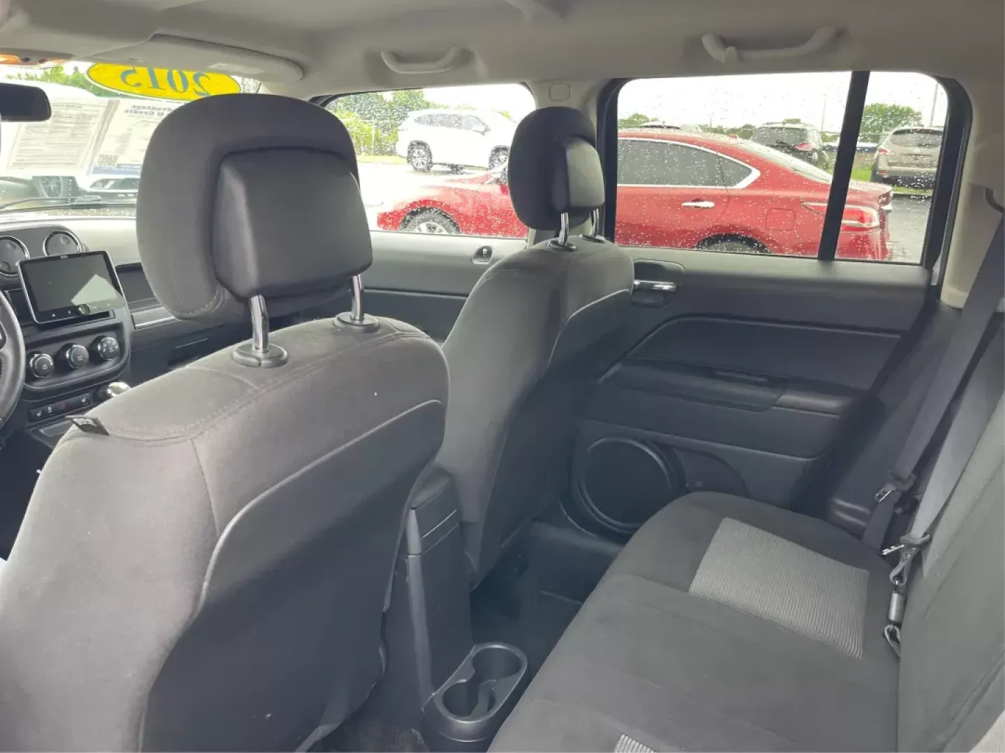 2015 Jeep Patriot Latitude (1C4NJRFB0FD) with an 2.4L I-4 DOHC engine, located at 1184 Kauffman Ave, Fairborn, OH, 45324, (937) 908-9800, 39.807072, -84.031563 - Photo#9