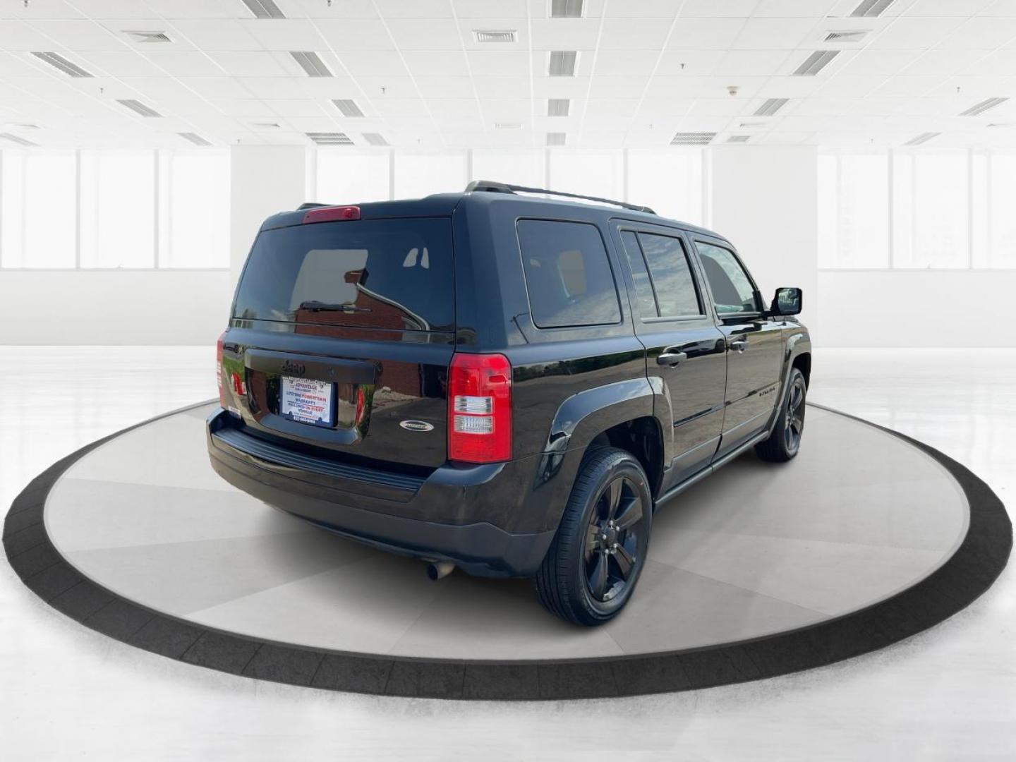 2015 Black Clearcoat Jeep Patriot Sport 2WD (1C4NJPBA6FD) with an 2.0L L4 DOHC 16V engine, located at 1230 East Main St, Xenia, OH, 45385, (937) 908-9800, 39.688042, -83.910538 - Photo#2