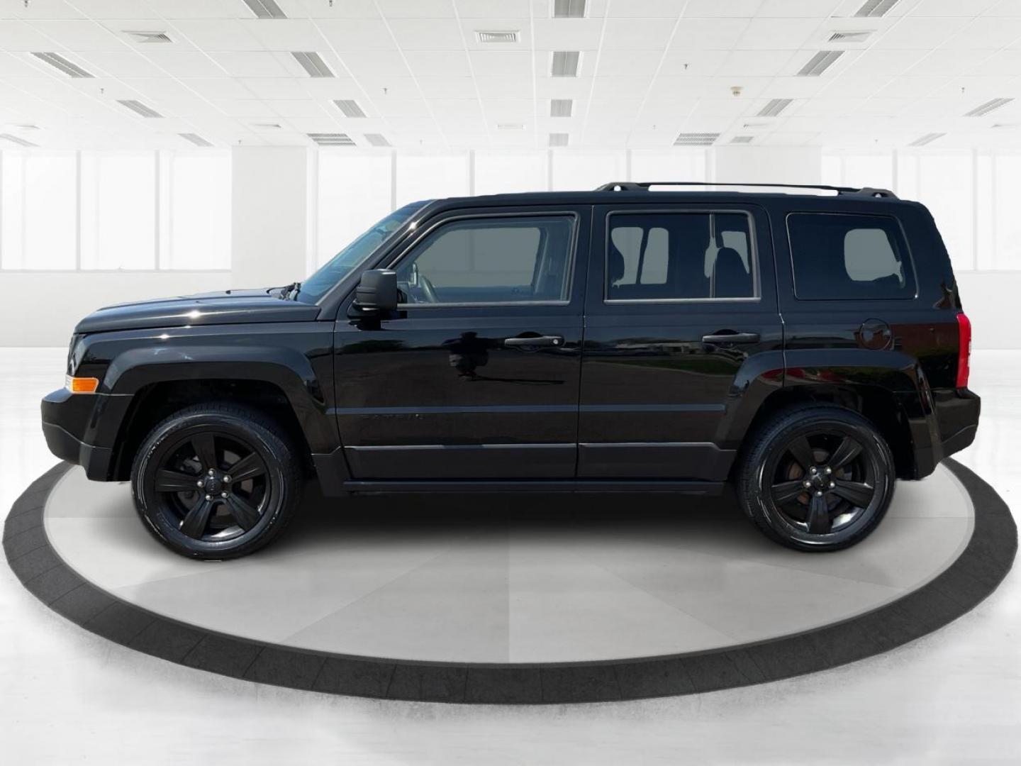 2015 Black Clearcoat Jeep Patriot Sport 2WD (1C4NJPBA6FD) with an 2.0L L4 DOHC 16V engine, located at 1230 East Main St, Xenia, OH, 45385, (937) 908-9800, 39.688042, -83.910538 - Photo#5