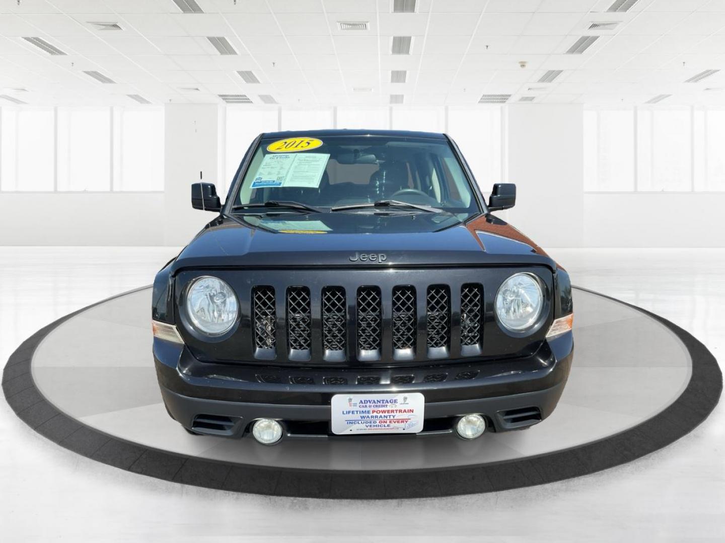2015 Black Clearcoat Jeep Patriot Sport 2WD (1C4NJPBA6FD) with an 2.0L L4 DOHC 16V engine, located at 1230 East Main St, Xenia, OH, 45385, (937) 908-9800, 39.688042, -83.910538 - Photo#6