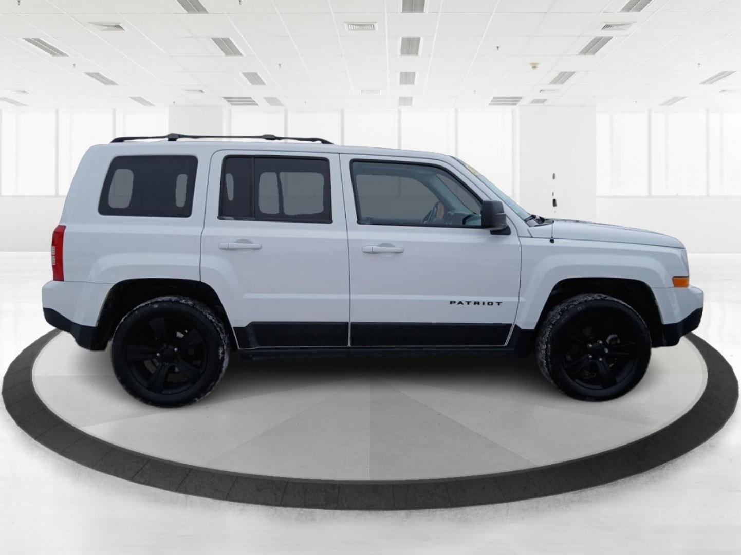 2015 Jeep Patriot Sport 4WD (1C4NJRBB7FD) with an 2.4L L4 DOHC 16V engine, located at 1184 Kauffman Ave, Fairborn, OH, 45324, (937) 908-9800, 39.807072, -84.031563 - Photo#1