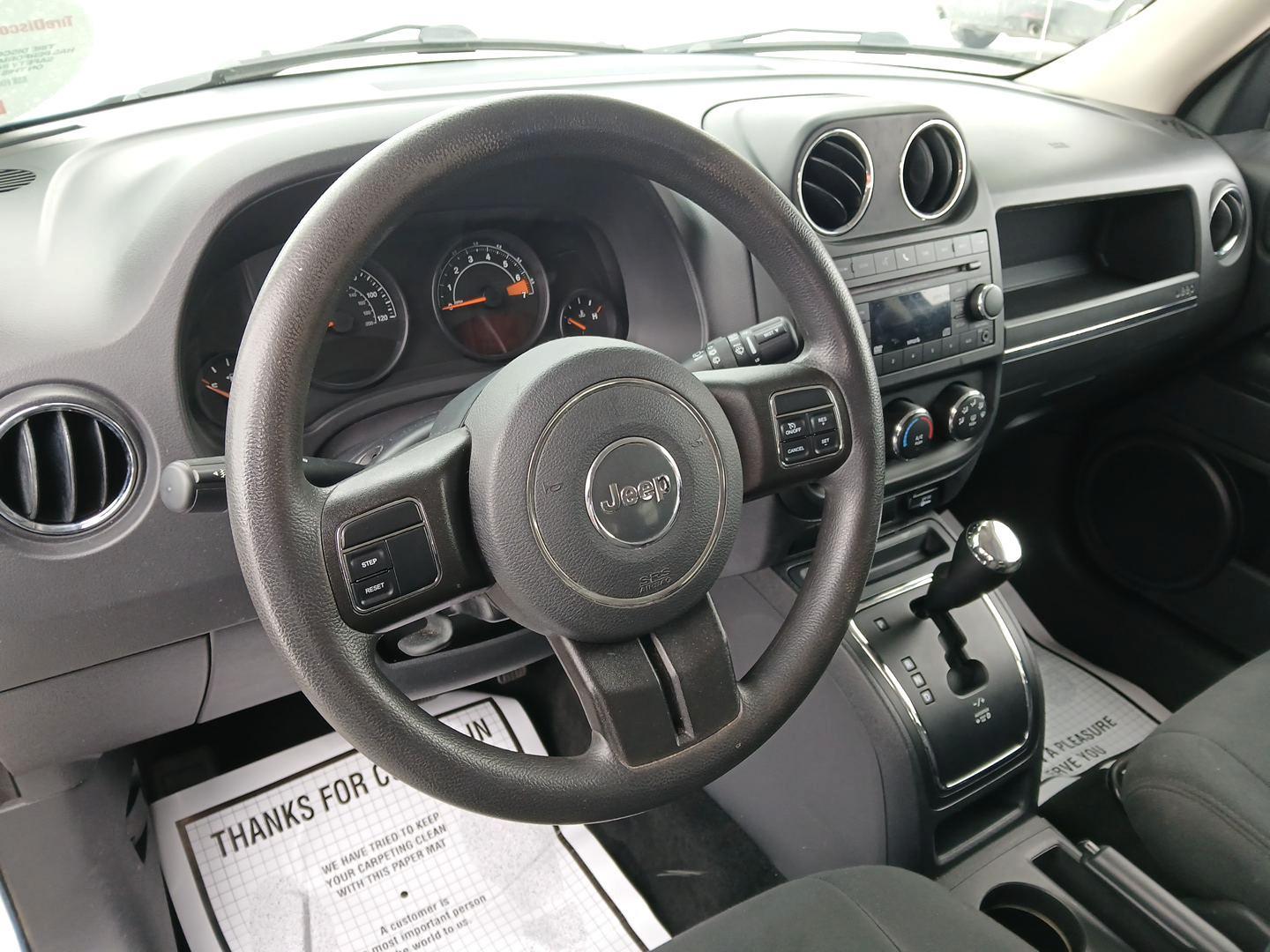 2015 Jeep Patriot Sport 4WD (1C4NJRBB7FD) with an 2.4L L4 DOHC 16V engine, located at 1184 Kauffman Ave, Fairborn, OH, 45324, (937) 908-9800, 39.807072, -84.031563 - Photo#8