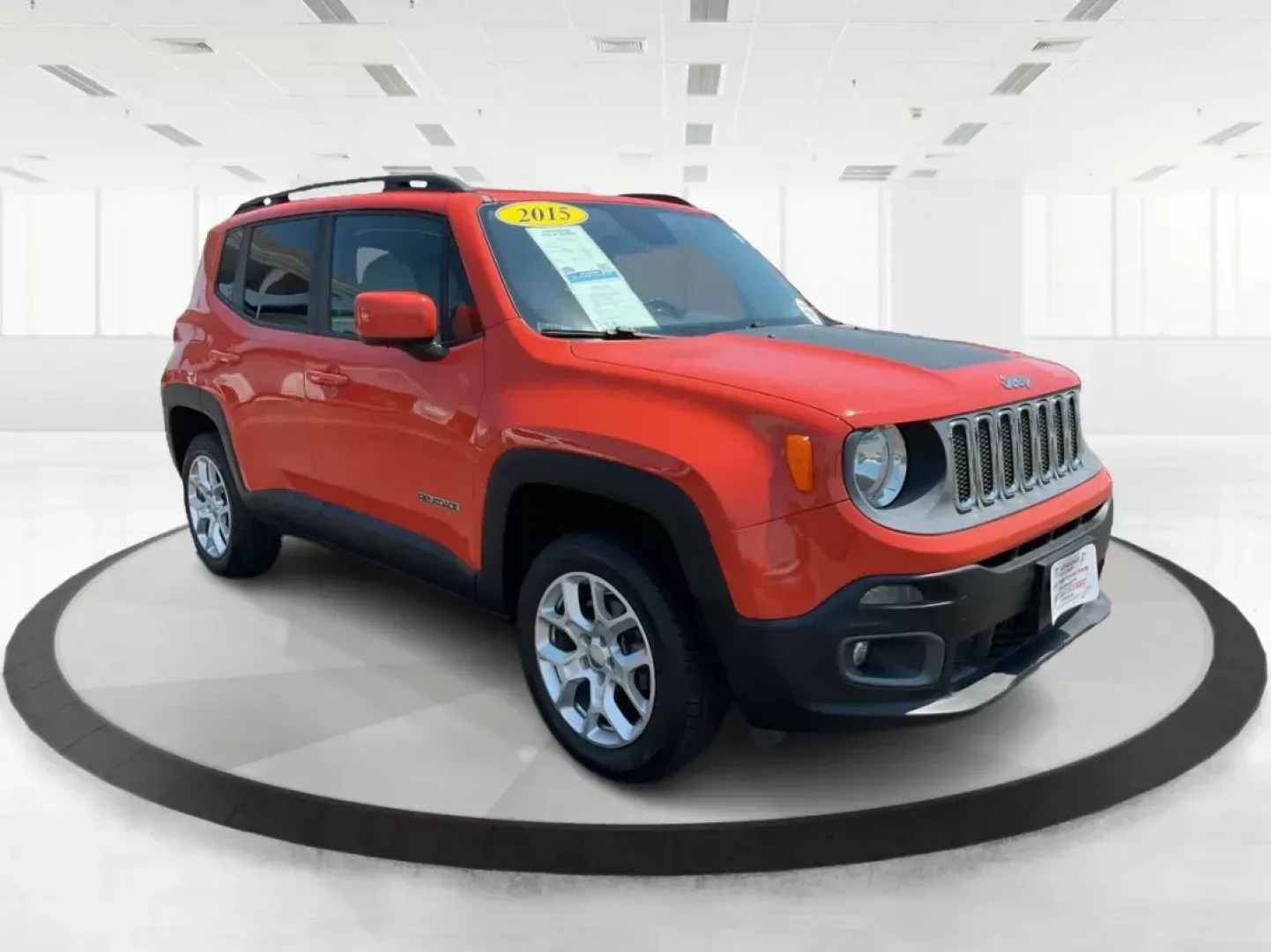 2015 Jeep Renegade Latitude 4WD (ZACCJBBT2FP) with an 2.4L L4 DOHC 16V engine, 6-Speed Manual transmission, located at 4508 South Dixie Dr, Moraine, OH, 45439, (937) 908-9800, 39.807072, -84.031563 - Photo#0