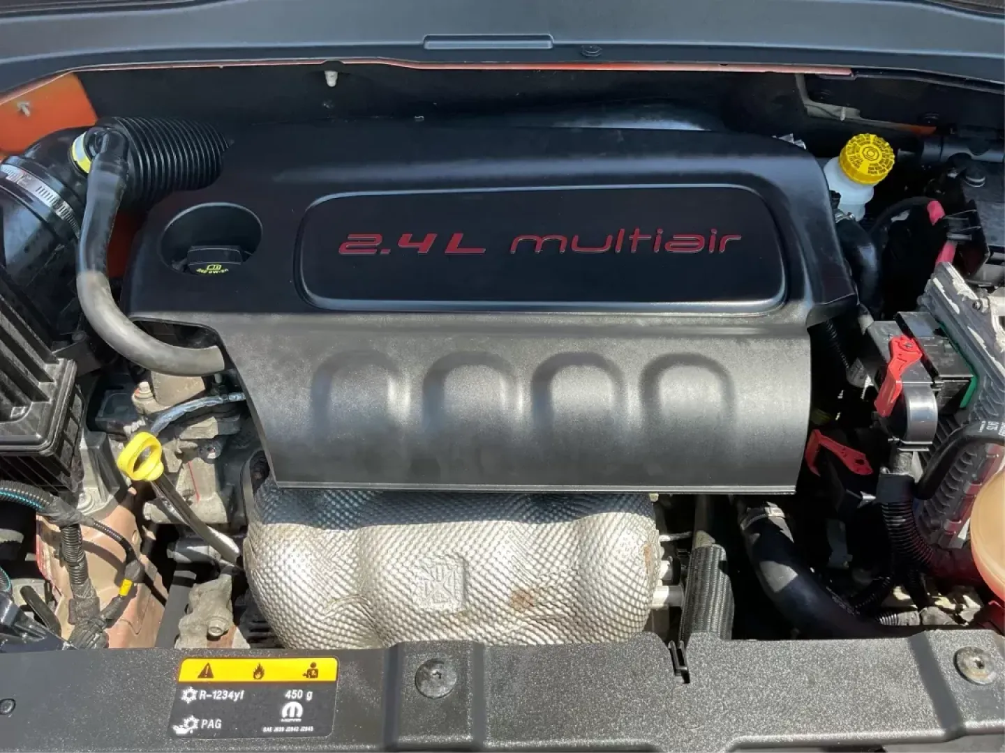 2015 Jeep Renegade Latitude 4WD (ZACCJBBT2FP) with an 2.4L L4 DOHC 16V engine, 6-Speed Manual transmission, located at 4508 South Dixie Dr, Moraine, OH, 45439, (937) 908-9800, 39.807072, -84.031563 - Photo#10