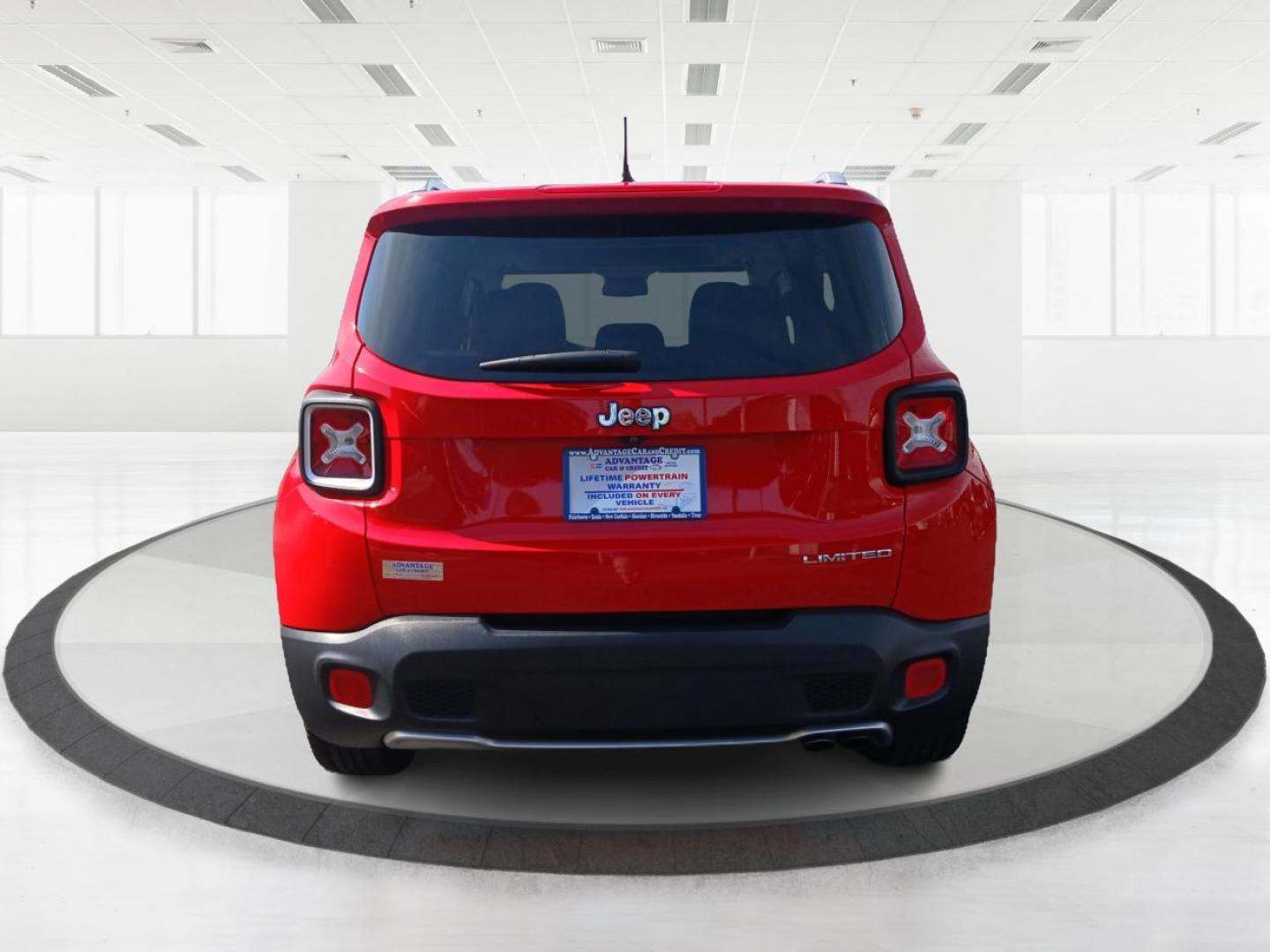 2015 Jeep Renegade Limited FWD (ZACCJADT0FP) with an 2.4L L4 DOHC 16V engine, 9-Speed Automatic transmission, located at 1184 Kauffman Ave, Fairborn, OH, 45324, (937) 908-9800, 39.807072, -84.031563 - Photo#3